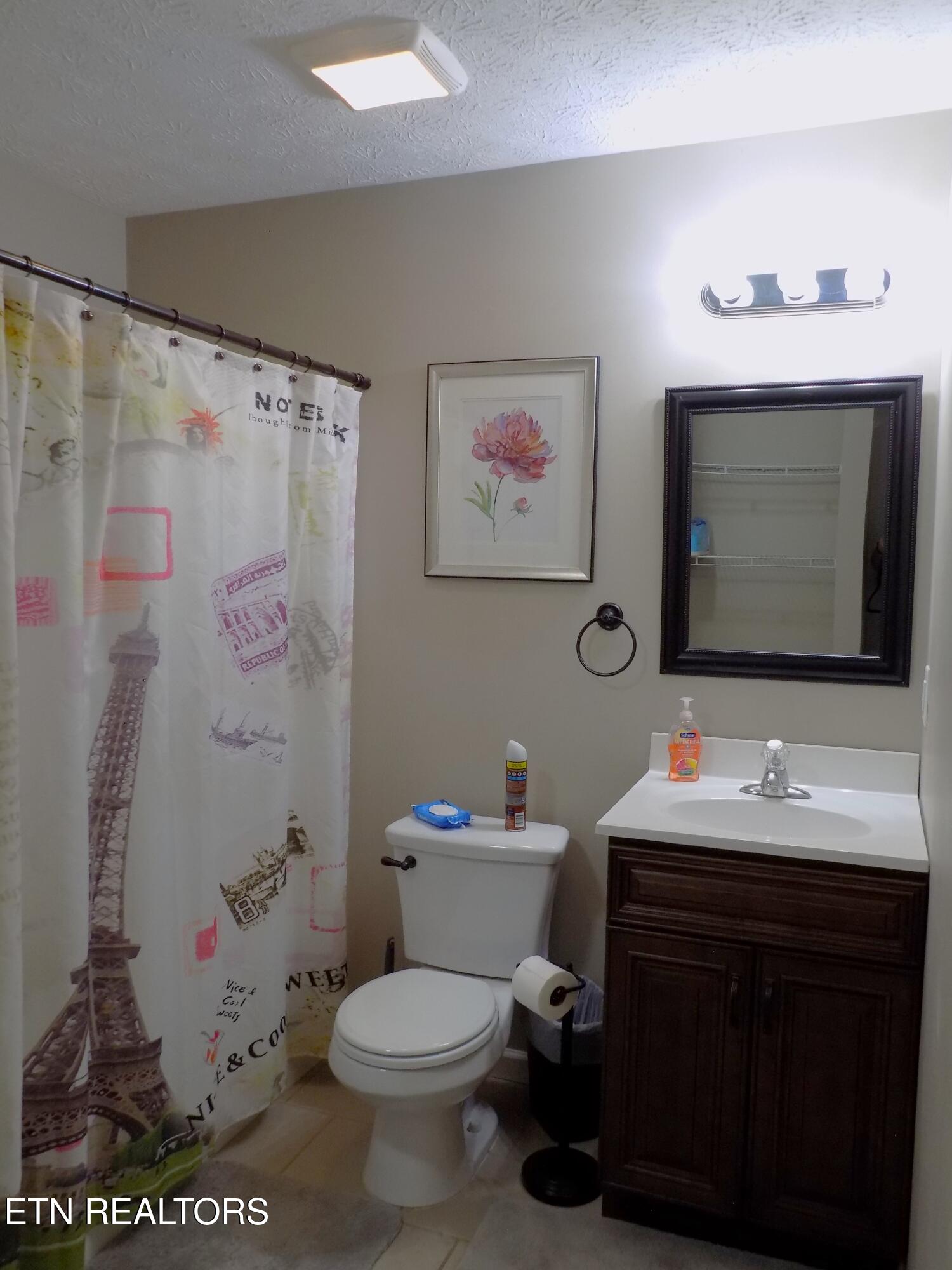 642 Privet Drive Dandridge TN 37725