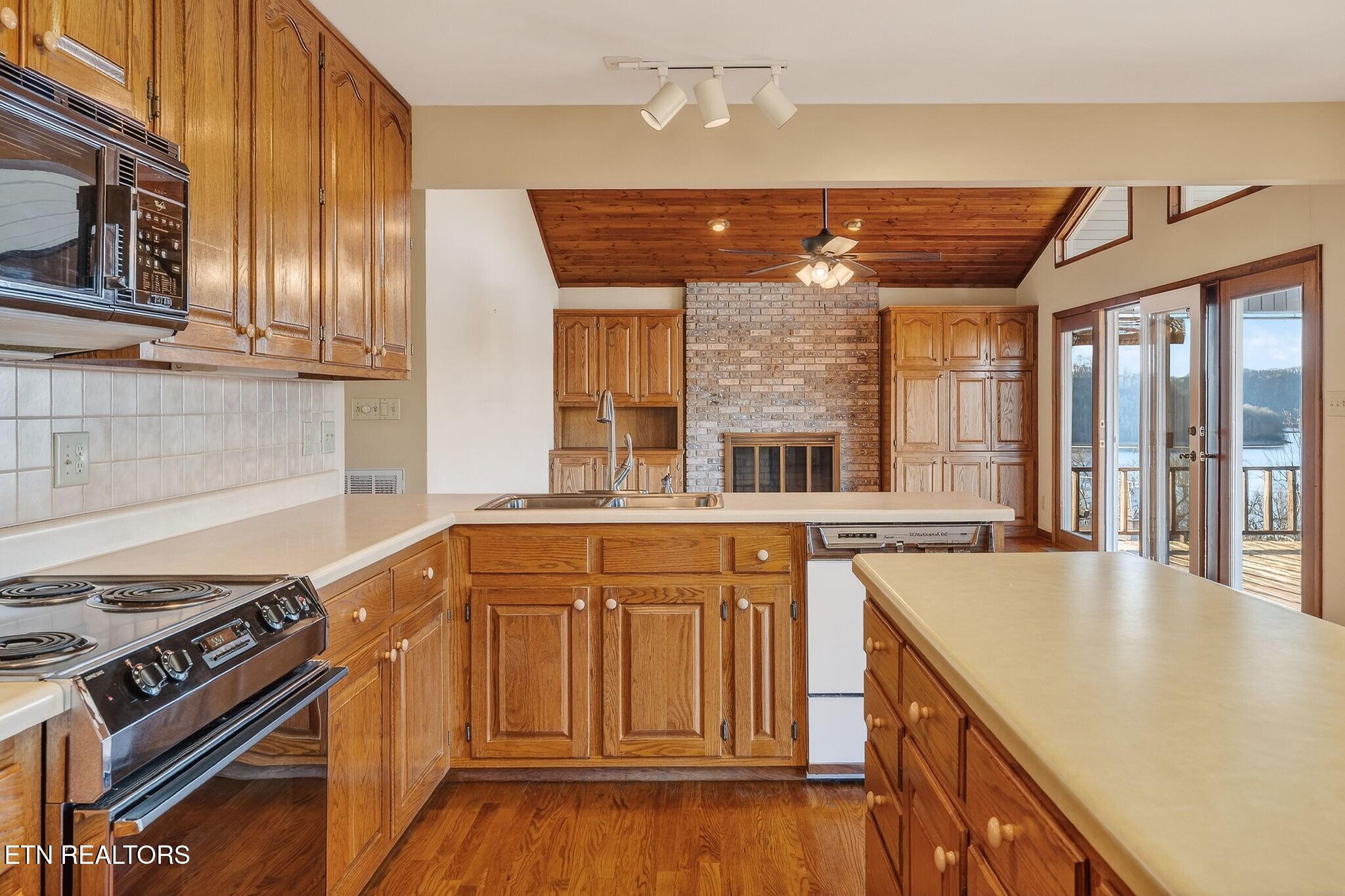 1634 Falling Water Road Sparta TN 38583