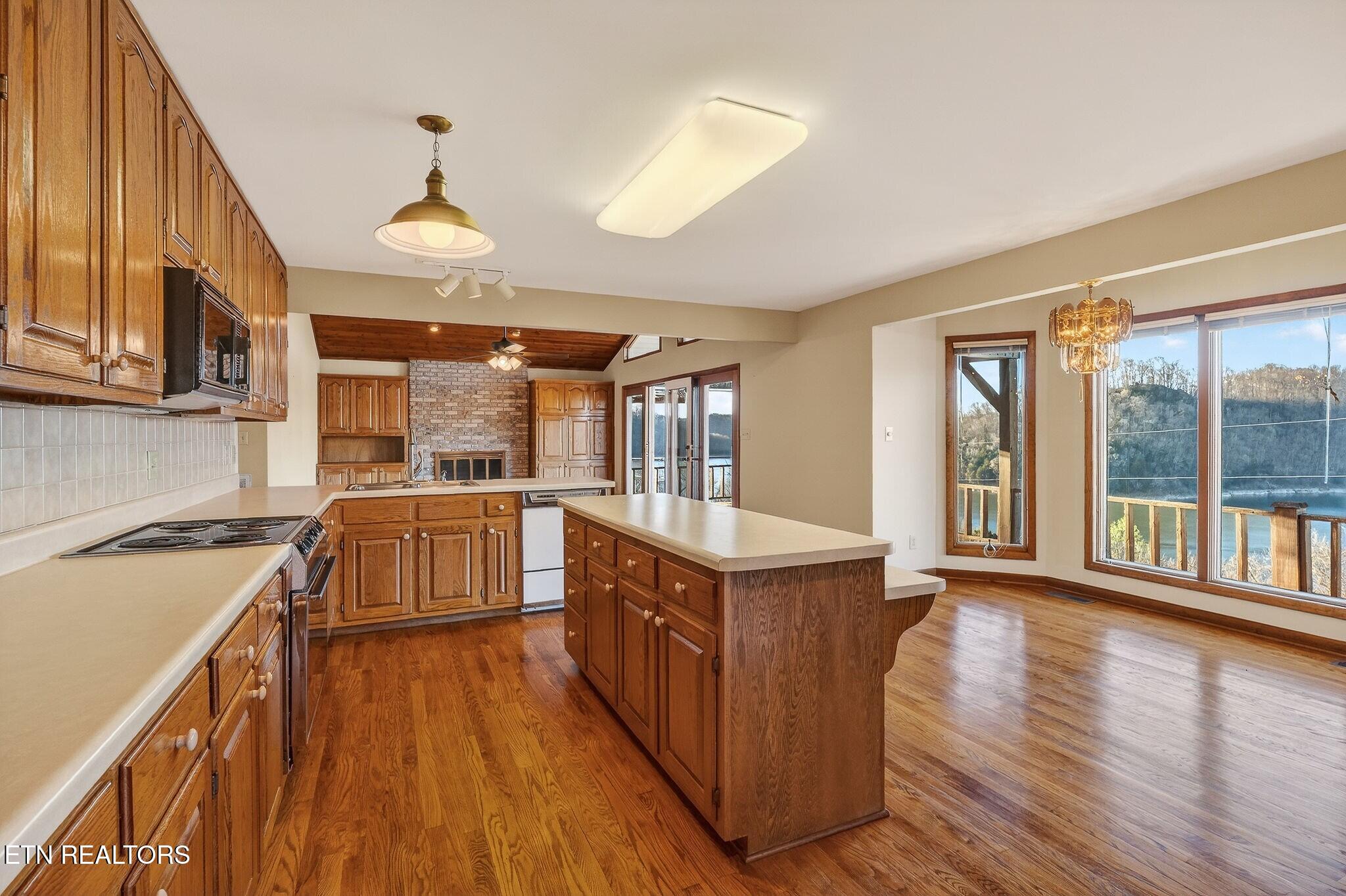 1634 Falling Water Road Sparta TN 38583