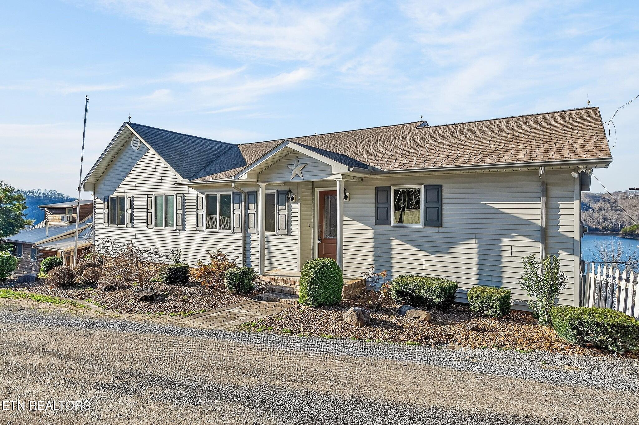 1634 Falling Water Road Sparta TN 38583