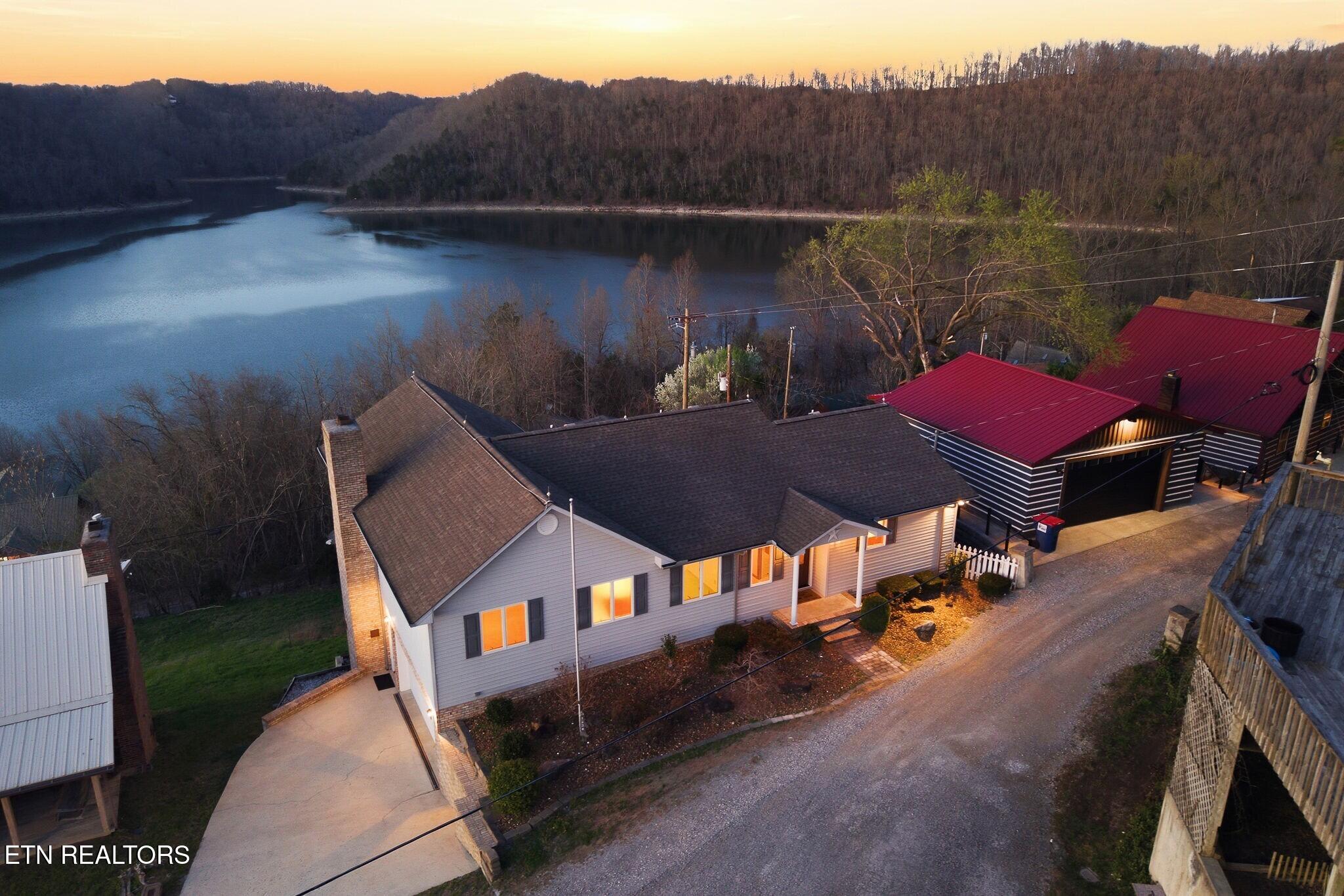 1634 Falling Water Road Sparta TN 38583