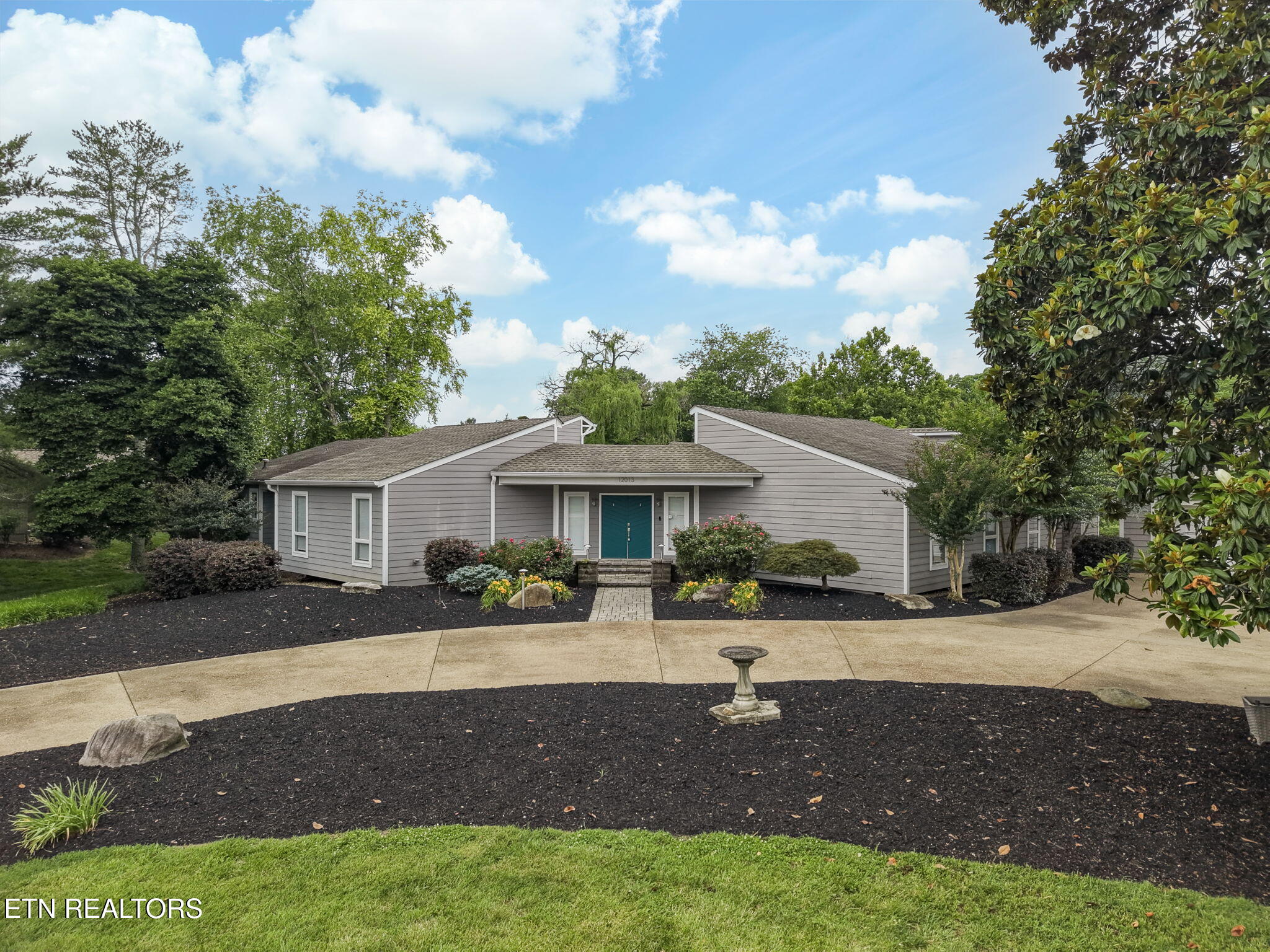 12013 N Fox Den Drive Knoxville TN 37934