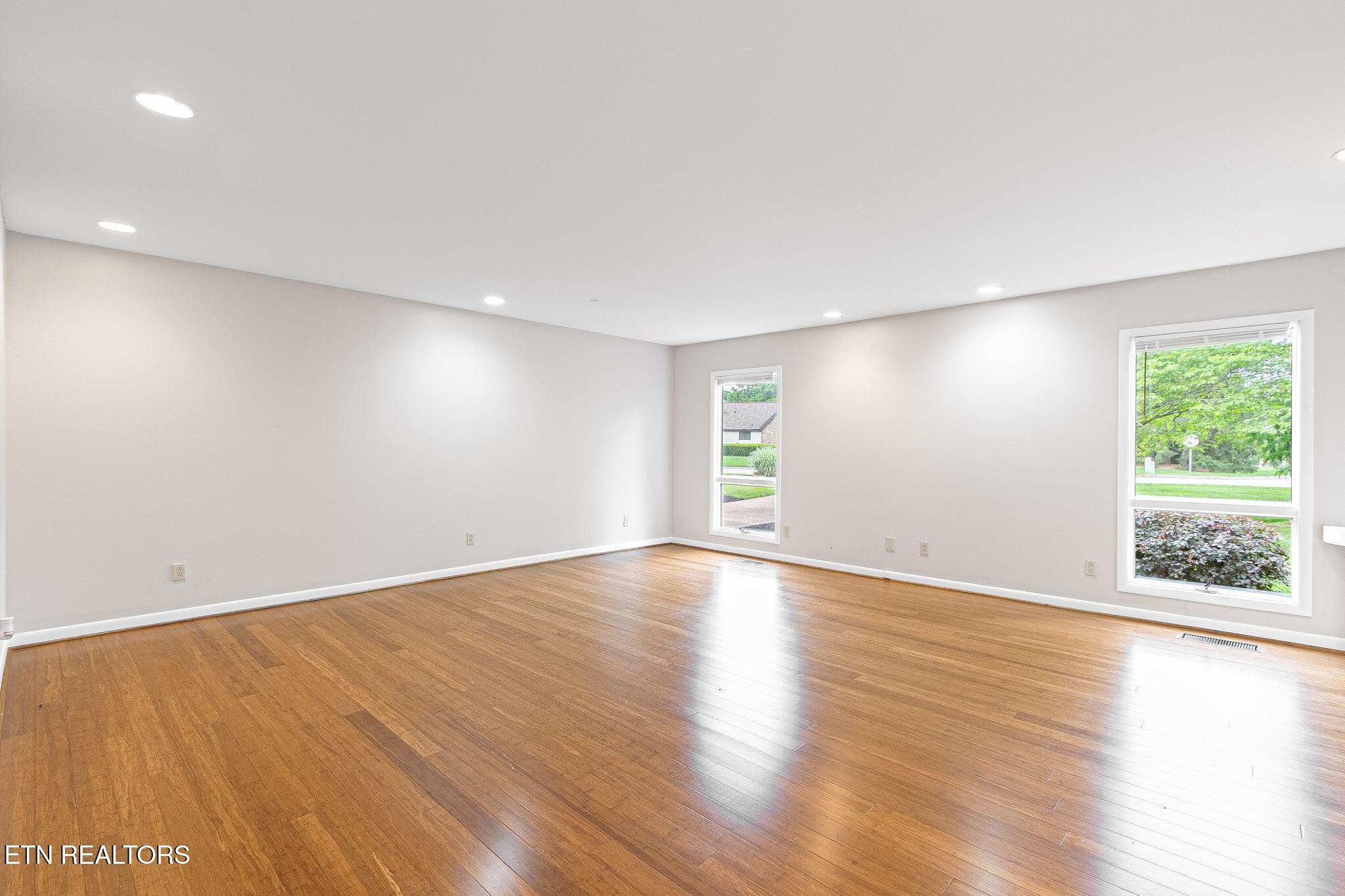 12013 N Fox Den Drive Knoxville TN 37934