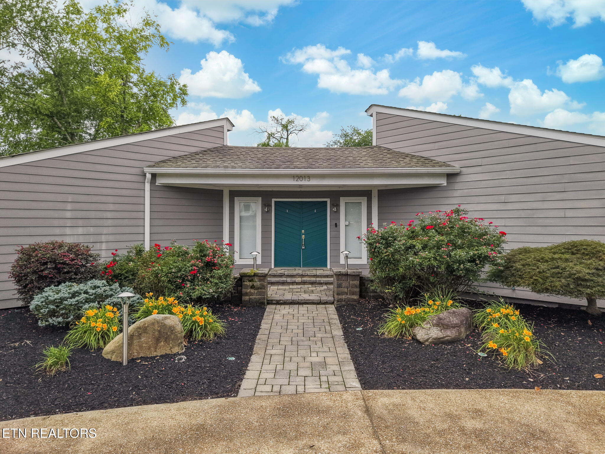12013 N Fox Den Drive Knoxville TN 37934