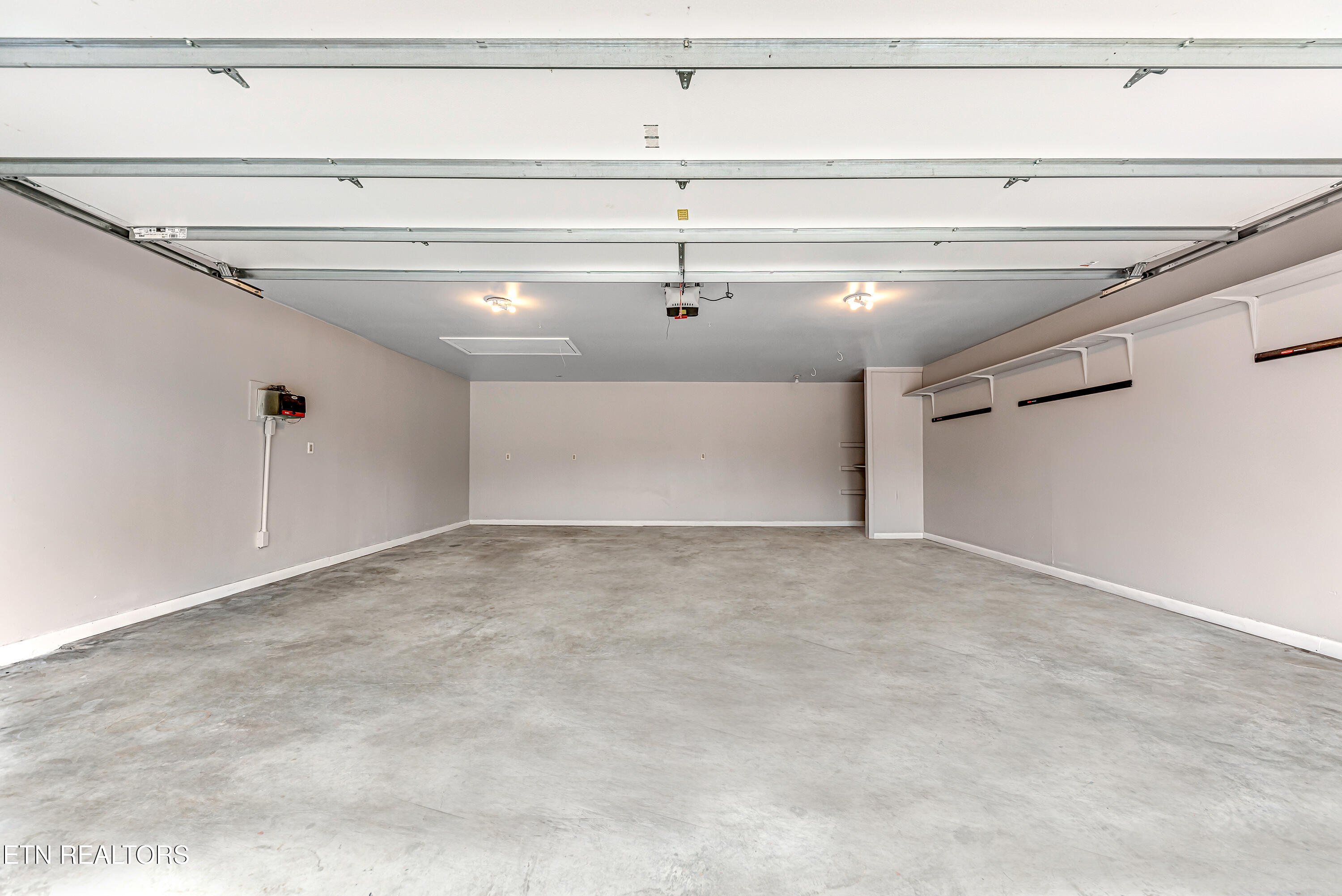 12013 N Fox Den Drive Knoxville TN 37934