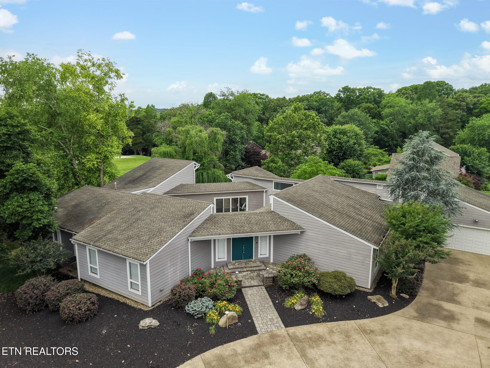 12013 N Fox Den Drive Knoxville TN 37934