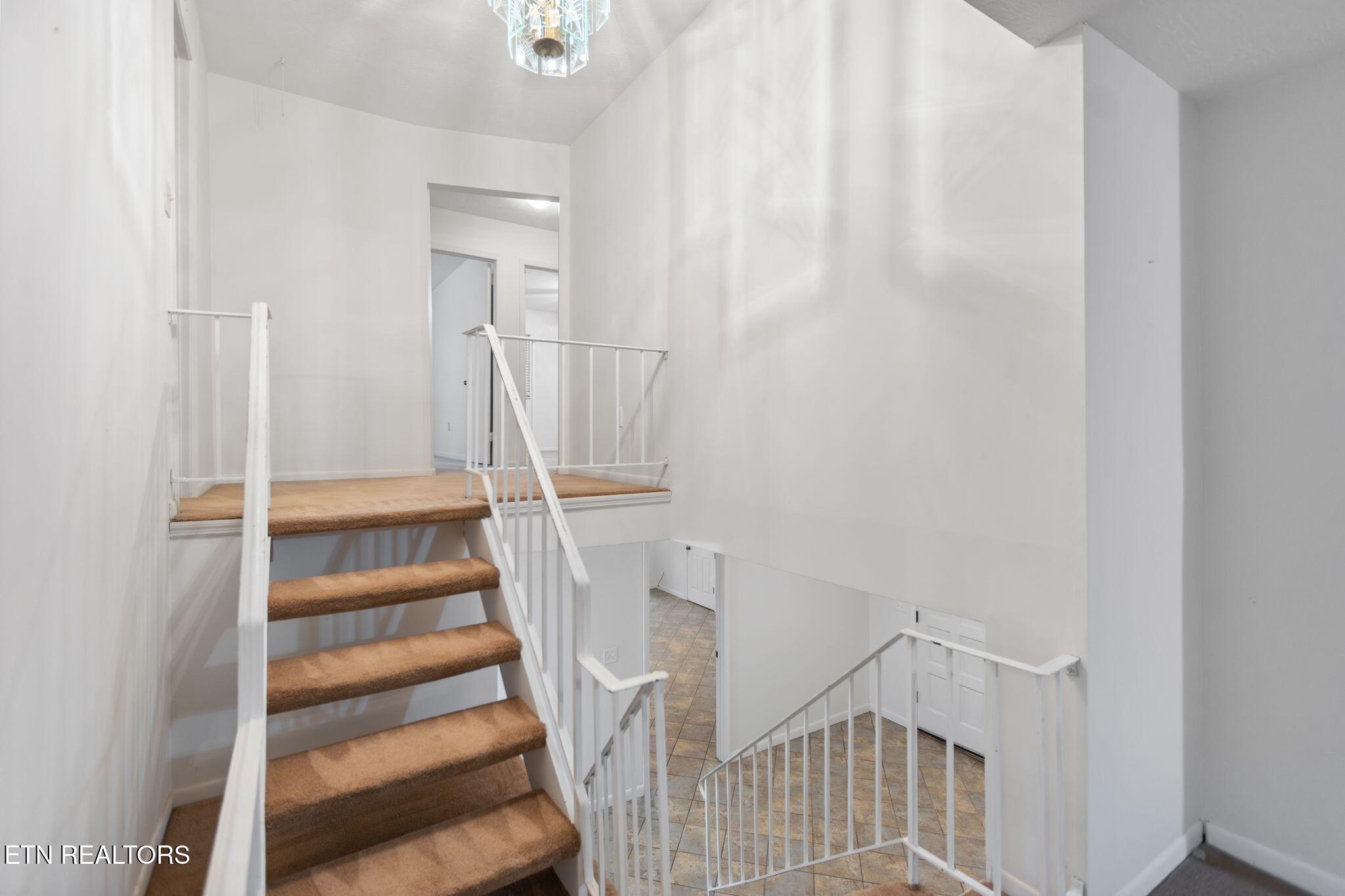155 Chestnut Hill Road Harriman TN 37748