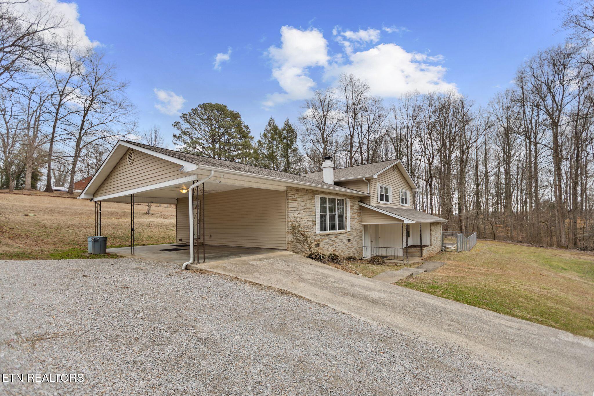 155 Chestnut Hill Road Harriman TN 37748