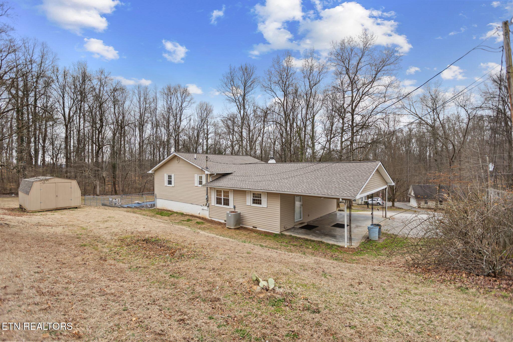 155 Chestnut Hill Road Harriman TN 37748
