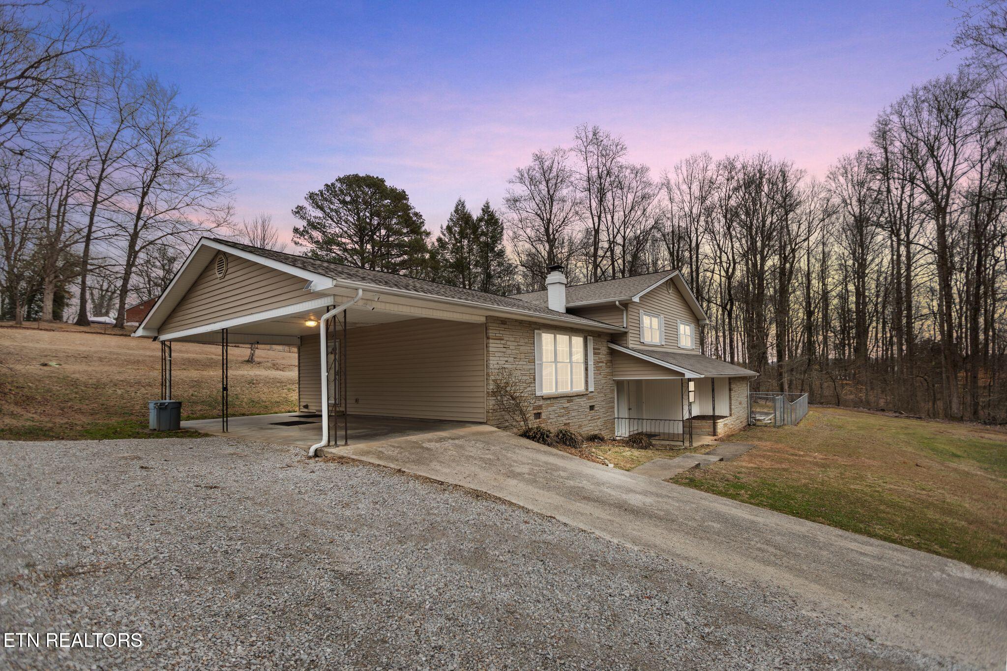 155 Chestnut Hill Road Harriman TN 37748