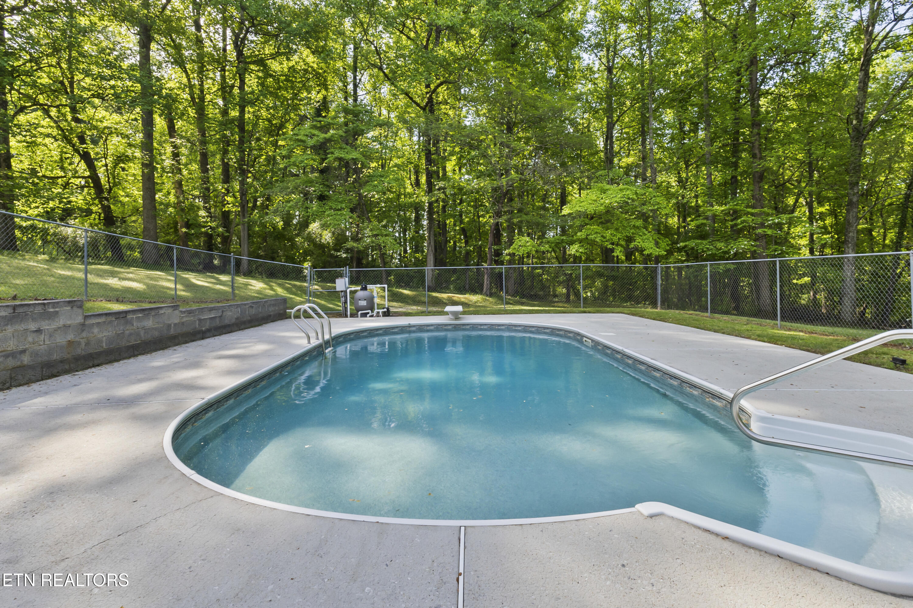 155 Chestnut Hill Road Harriman TN 37748