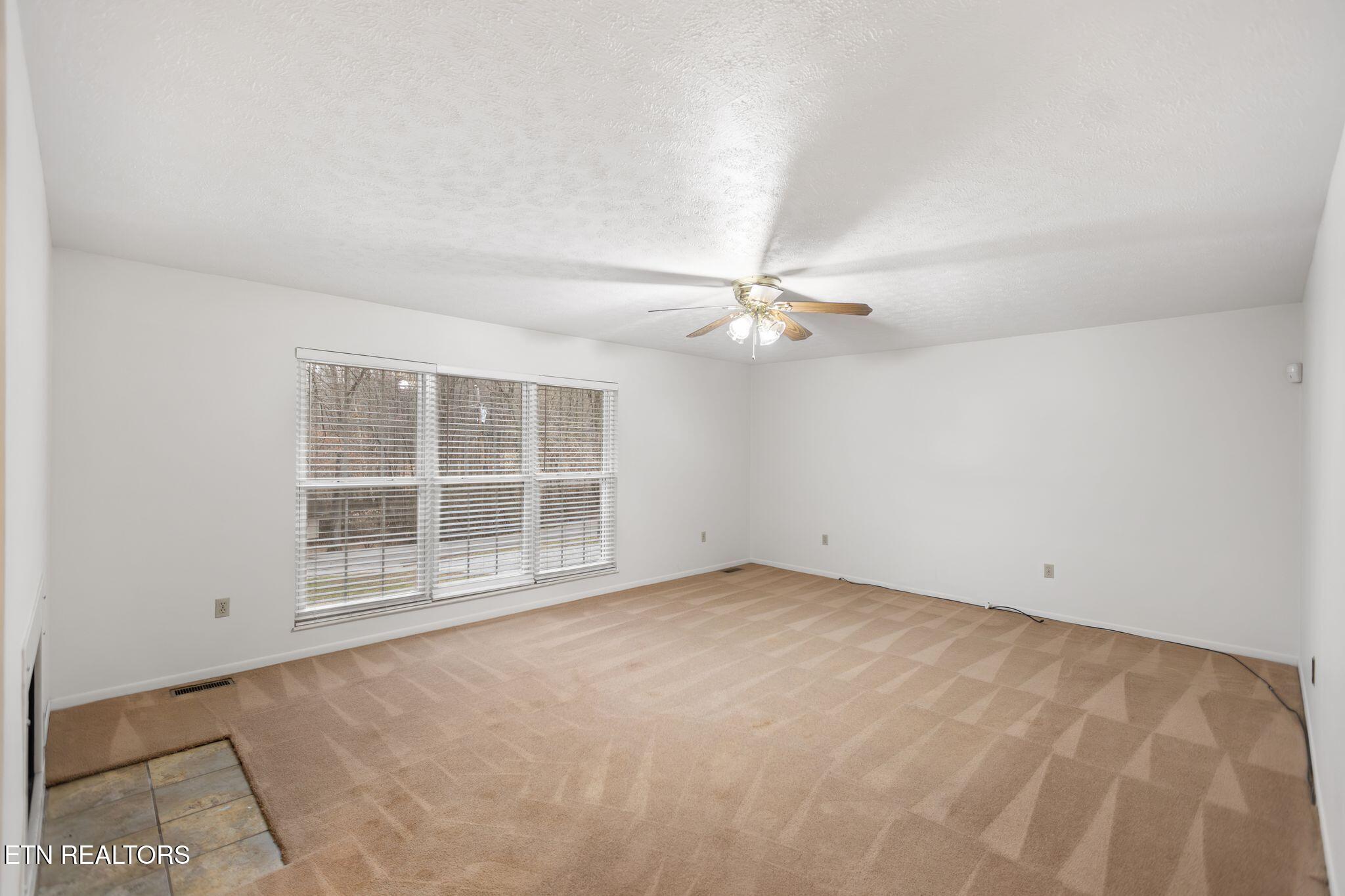 155 Chestnut Hill Road Harriman TN 37748