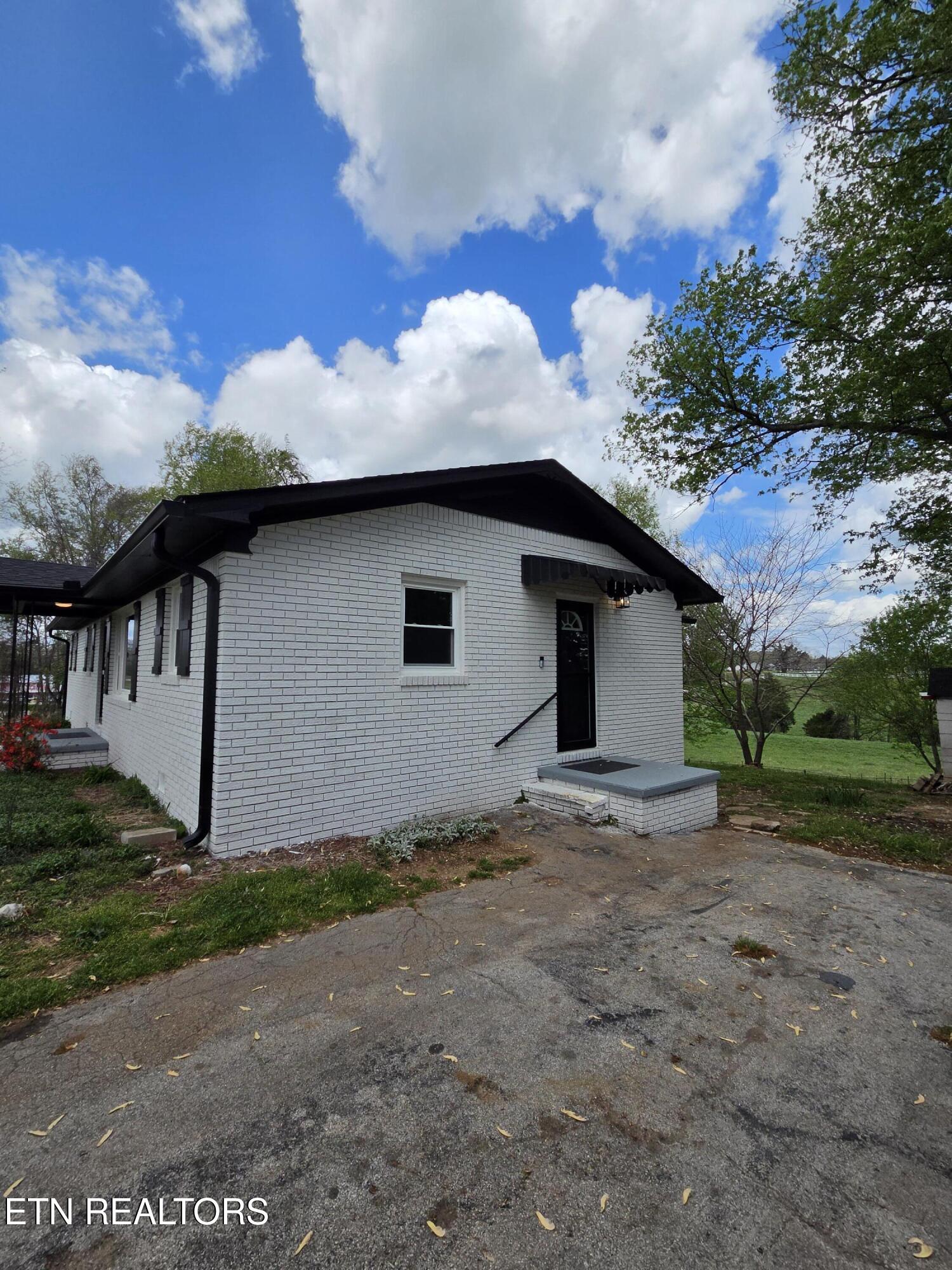 191 County House Road Sparta TN 38583