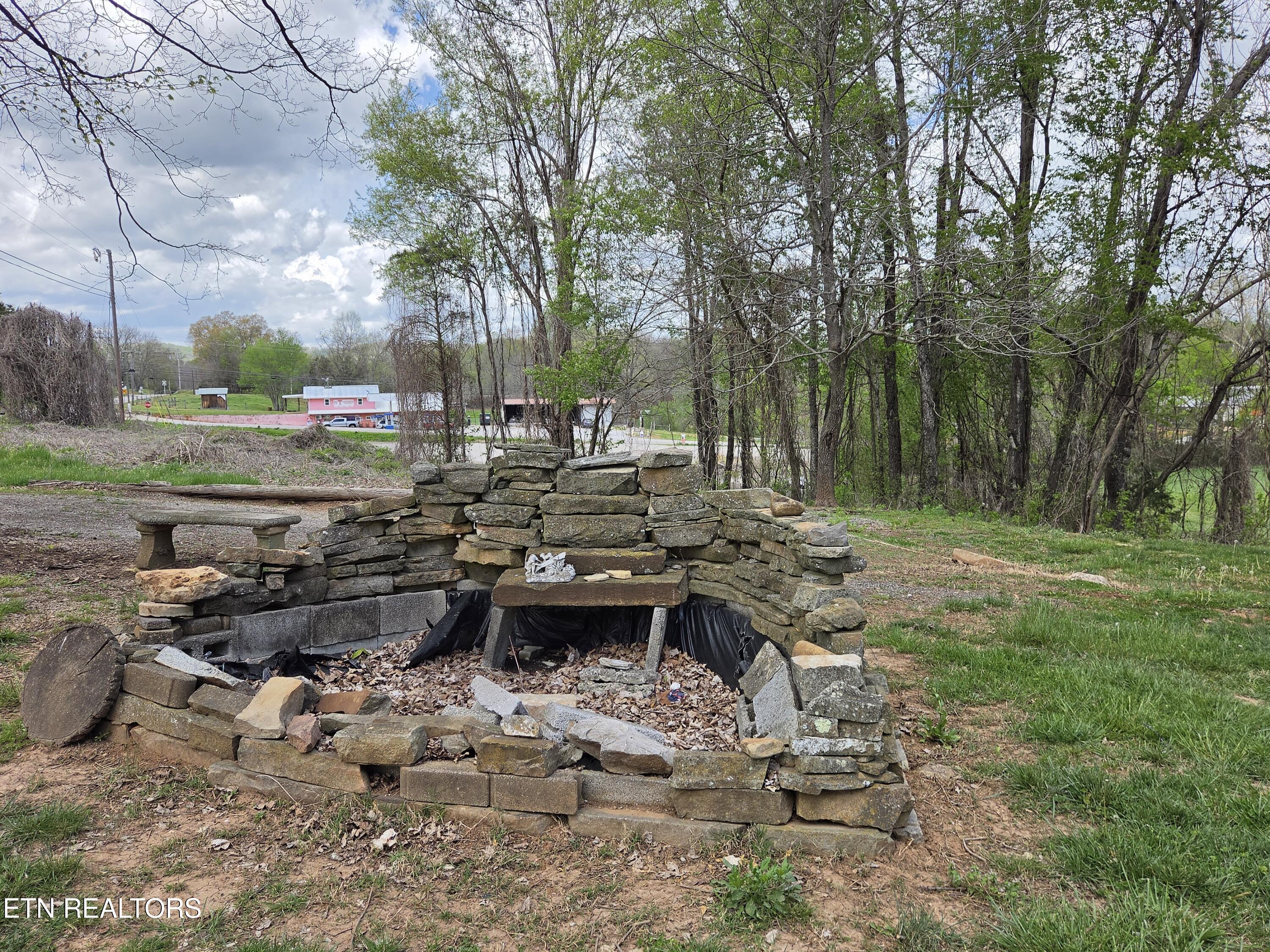191 County House Road Sparta TN 38583