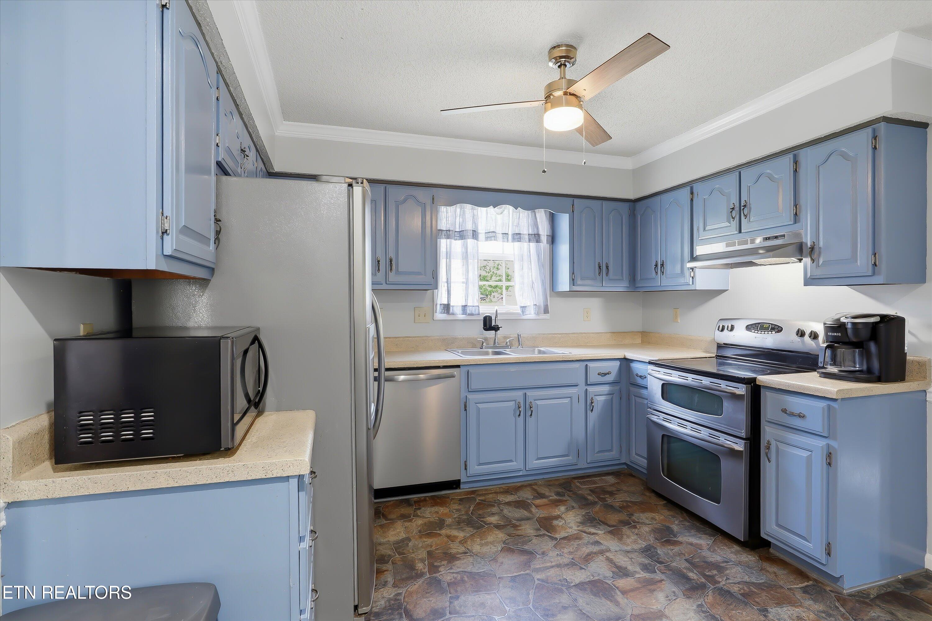 103 Ali Lane Jacksboro TN 37757