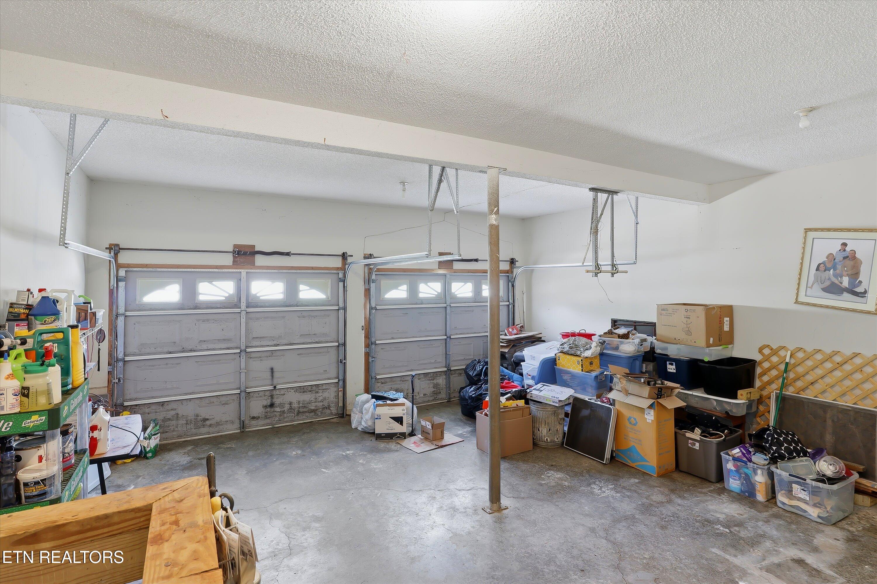 103 Ali Lane Jacksboro TN 37757