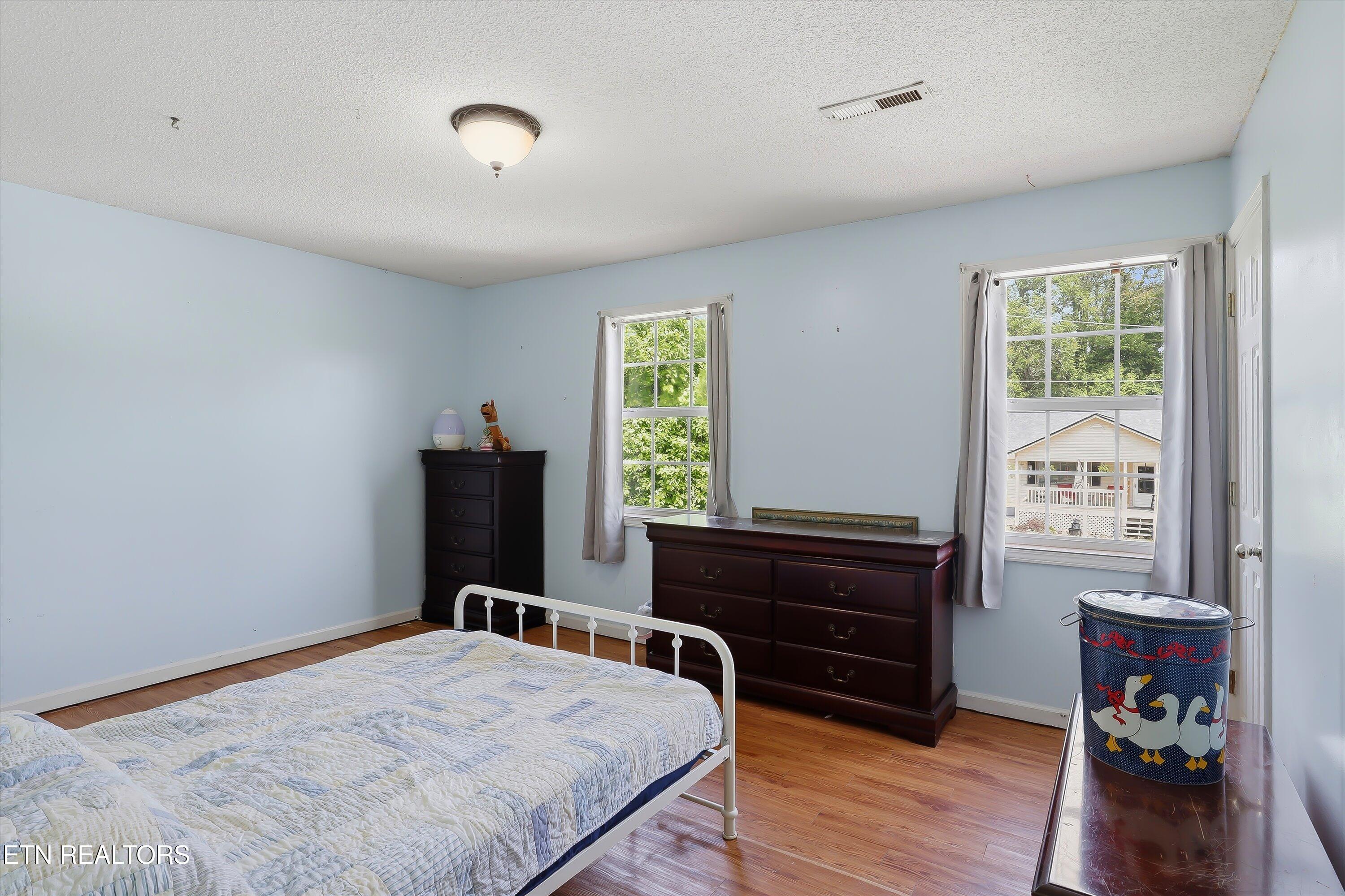 103 Ali Lane Jacksboro TN 37757