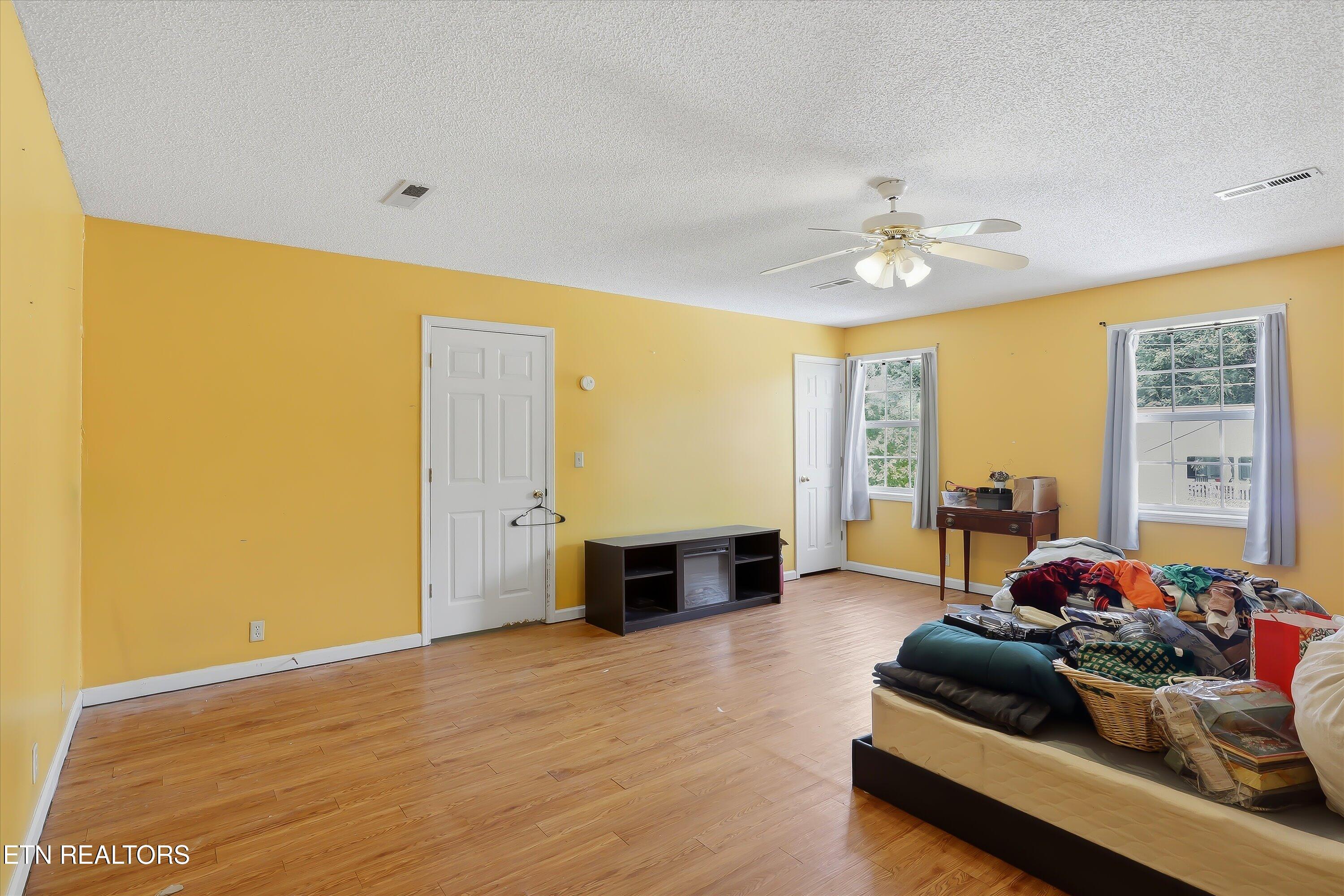 103 Ali Lane Jacksboro TN 37757