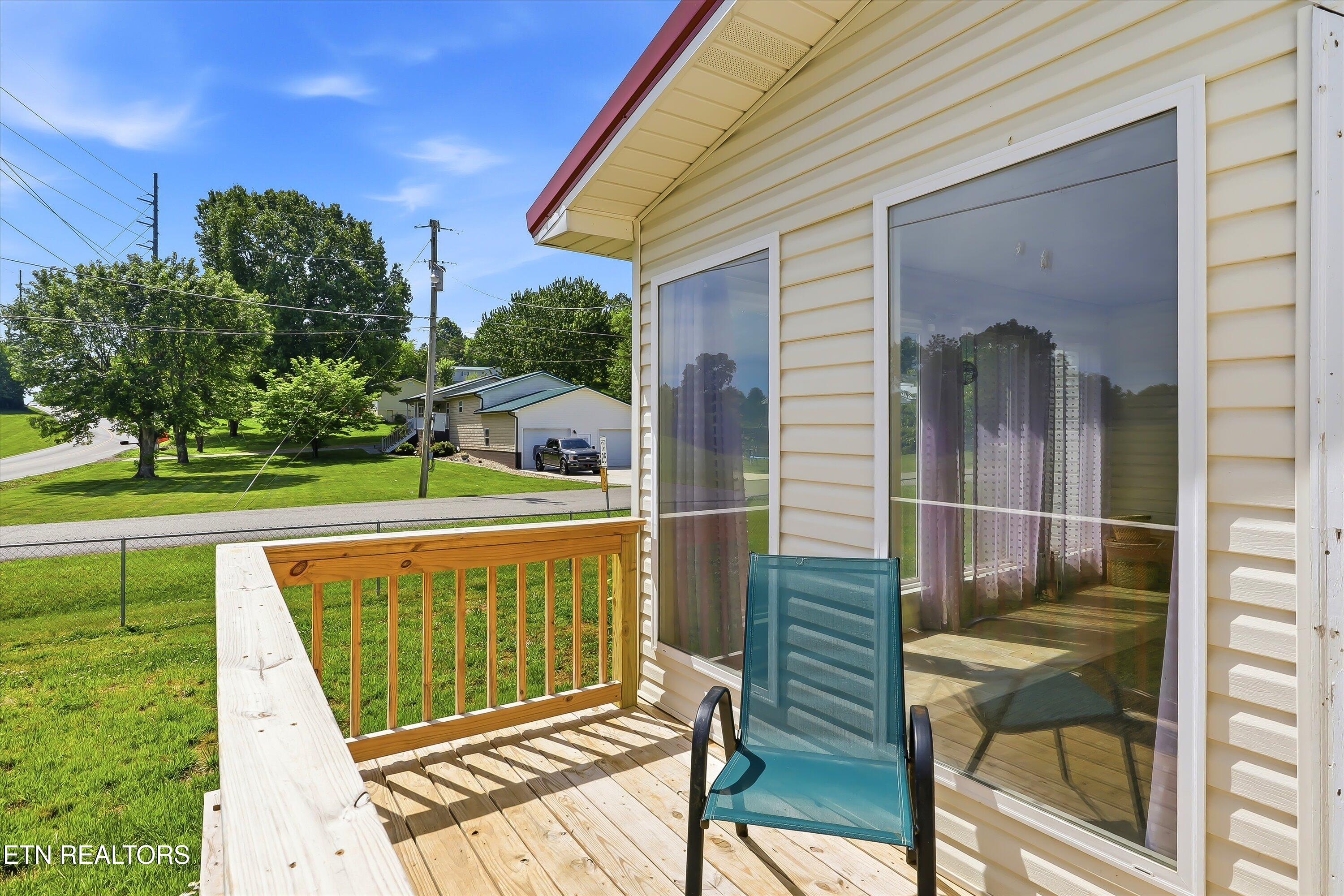 103 Ali Lane Jacksboro TN 37757