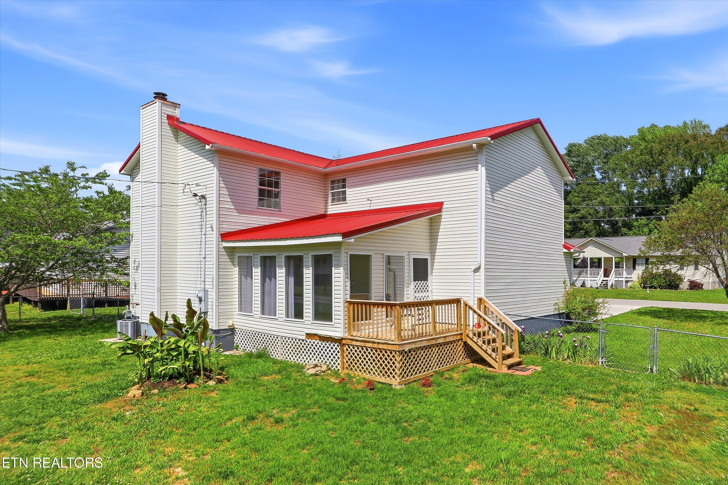 103 Ali Lane Jacksboro TN 37757