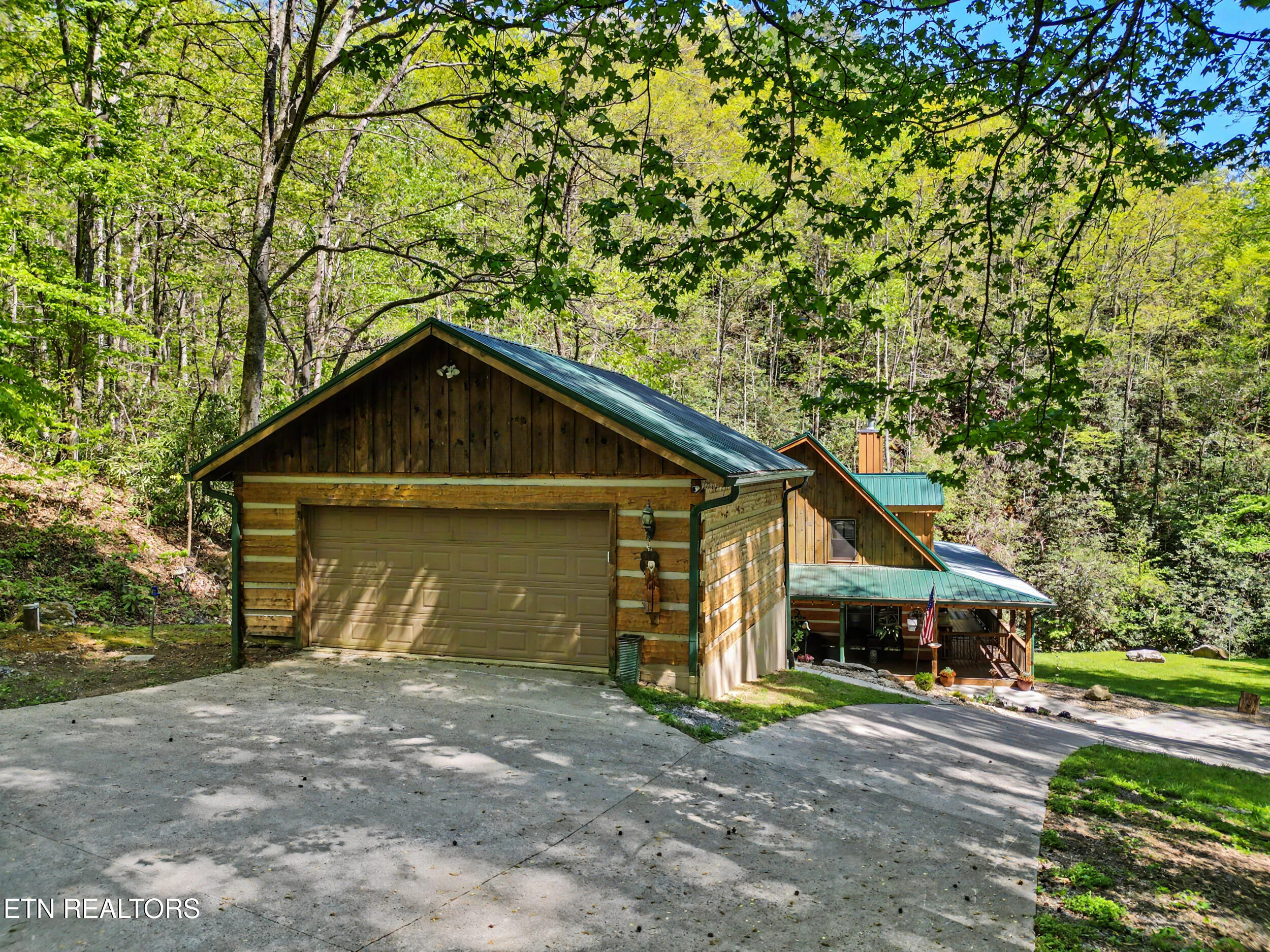 1053 Big Buck Trail Townsend TN 37882