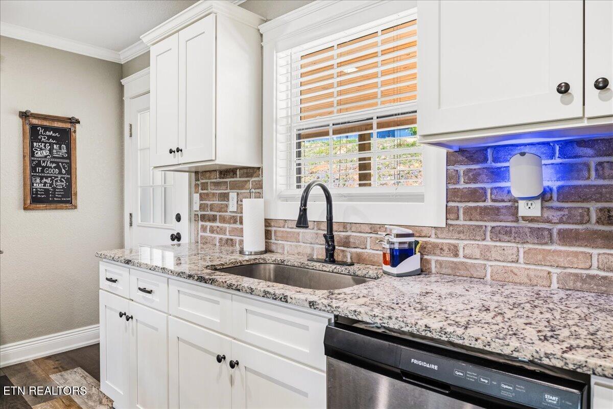 126 Zoe Circle Jacksboro TN 37757