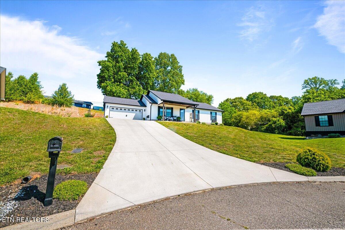 126 Zoe Circle Jacksboro TN 37757