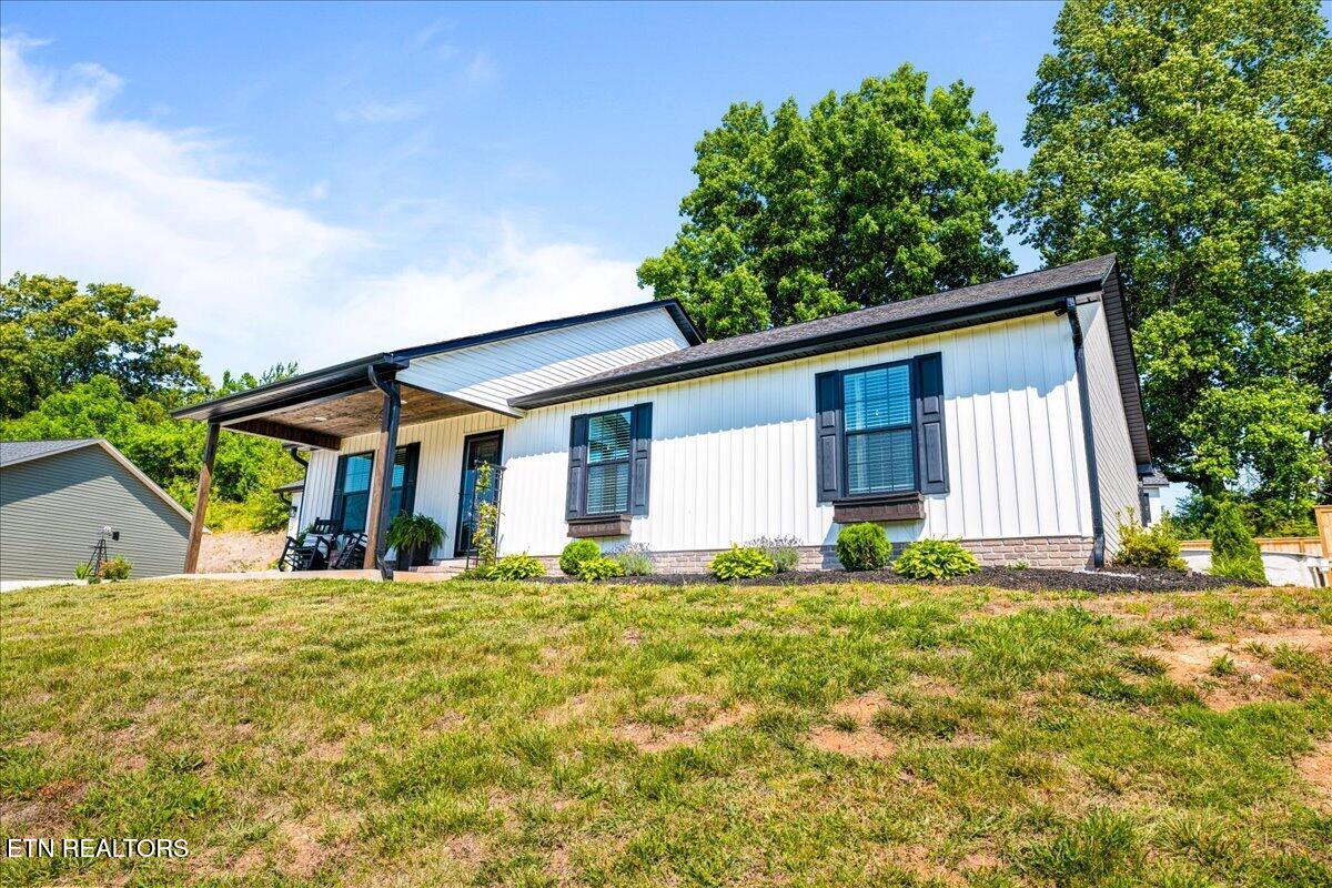 126 Zoe Circle Jacksboro TN 37757