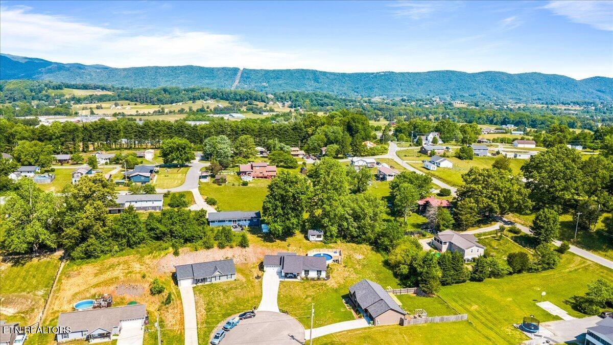 126 Zoe Circle Jacksboro TN 37757