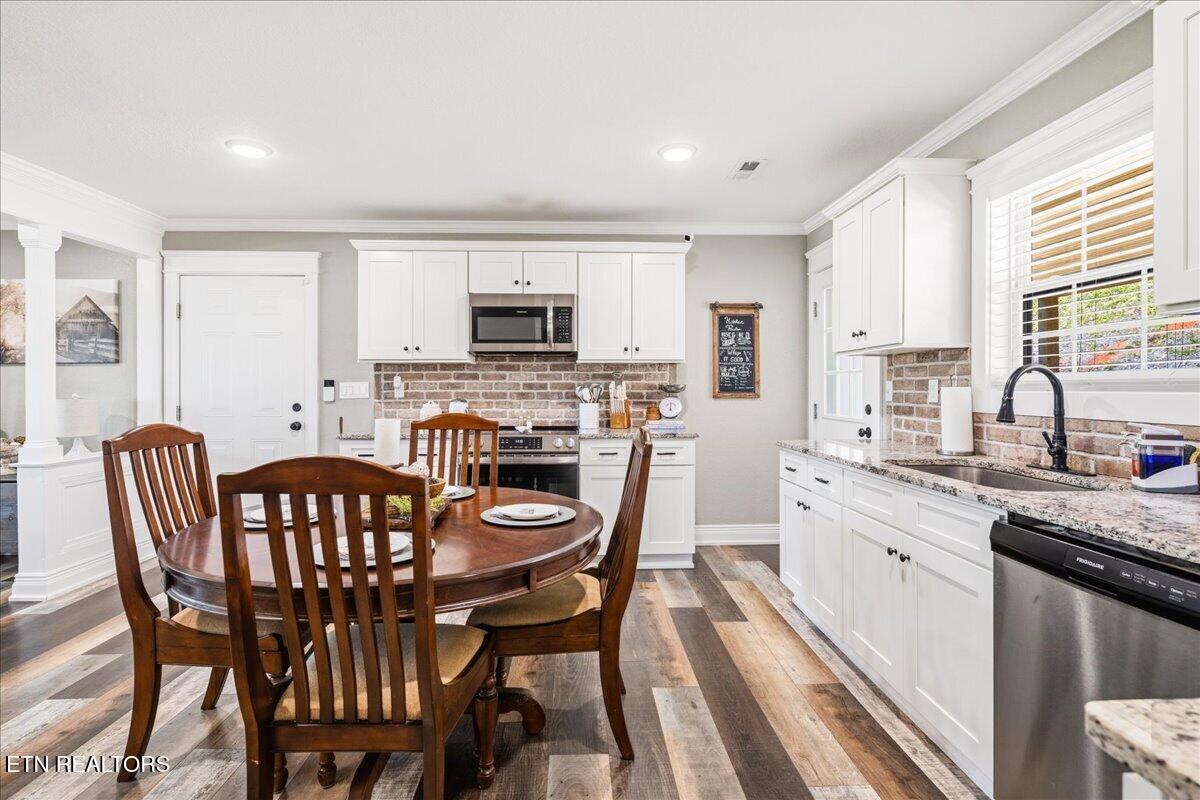 126 Zoe Circle Jacksboro TN 37757