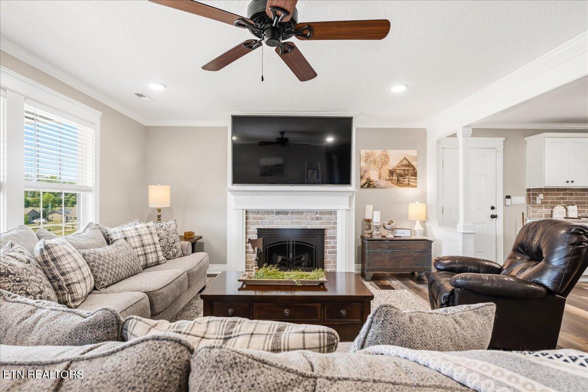 126 Zoe Circle Jacksboro TN 37757