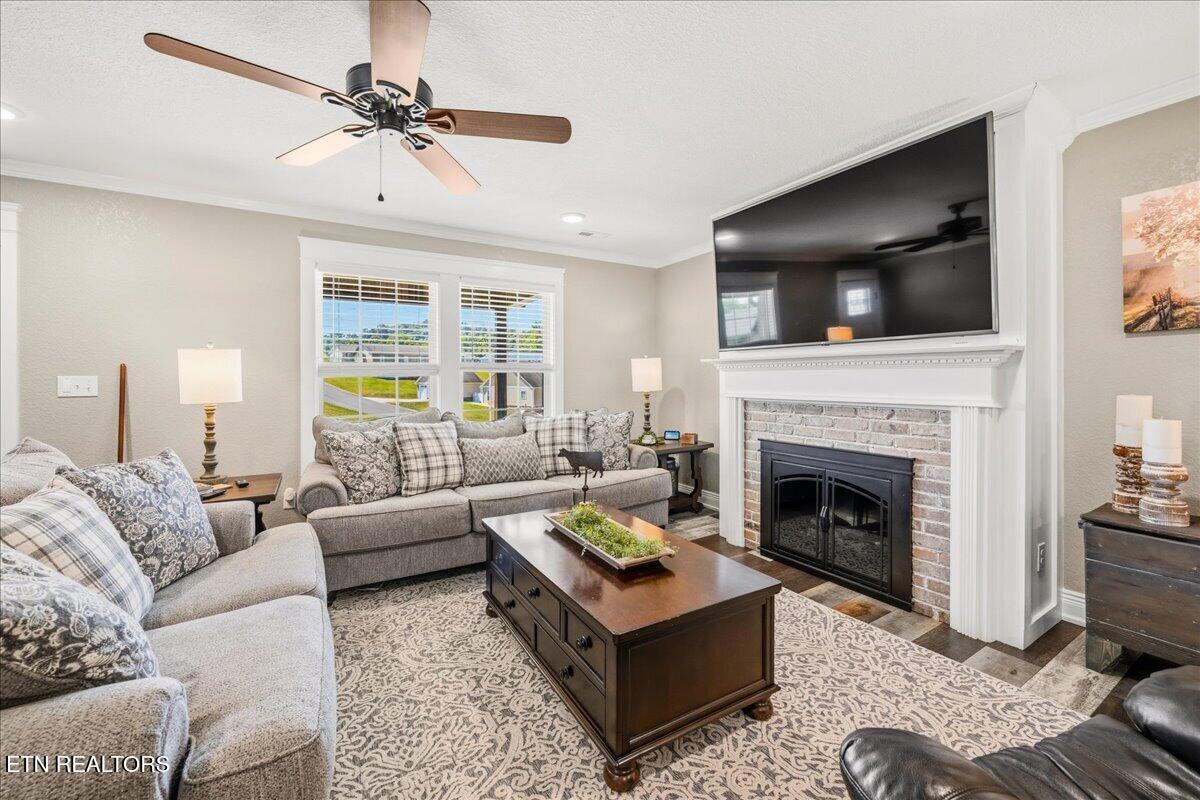 126 Zoe Circle Jacksboro TN 37757