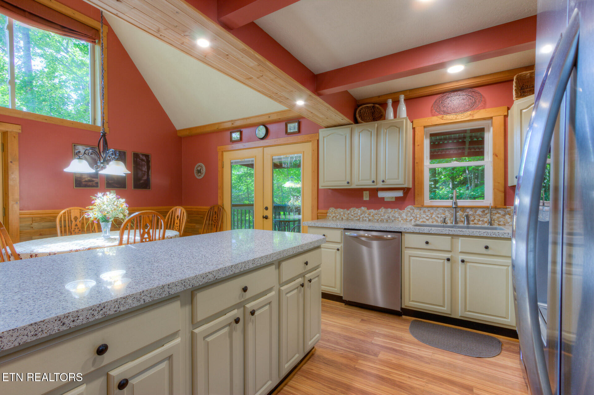 1051 Wiley Oakley Drive Gatlinburg TN 37738