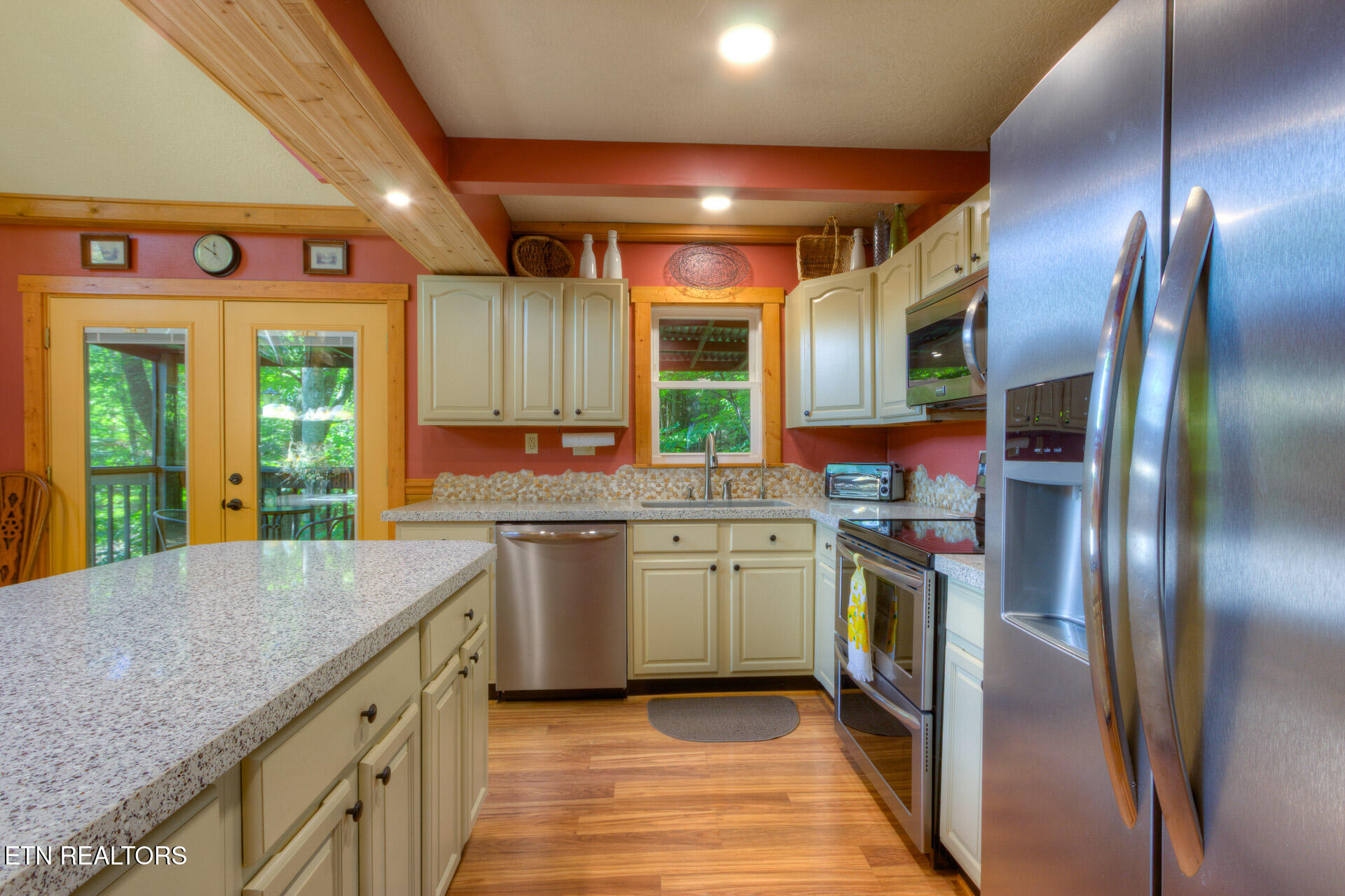 1051 Wiley Oakley Drive Gatlinburg TN 37738