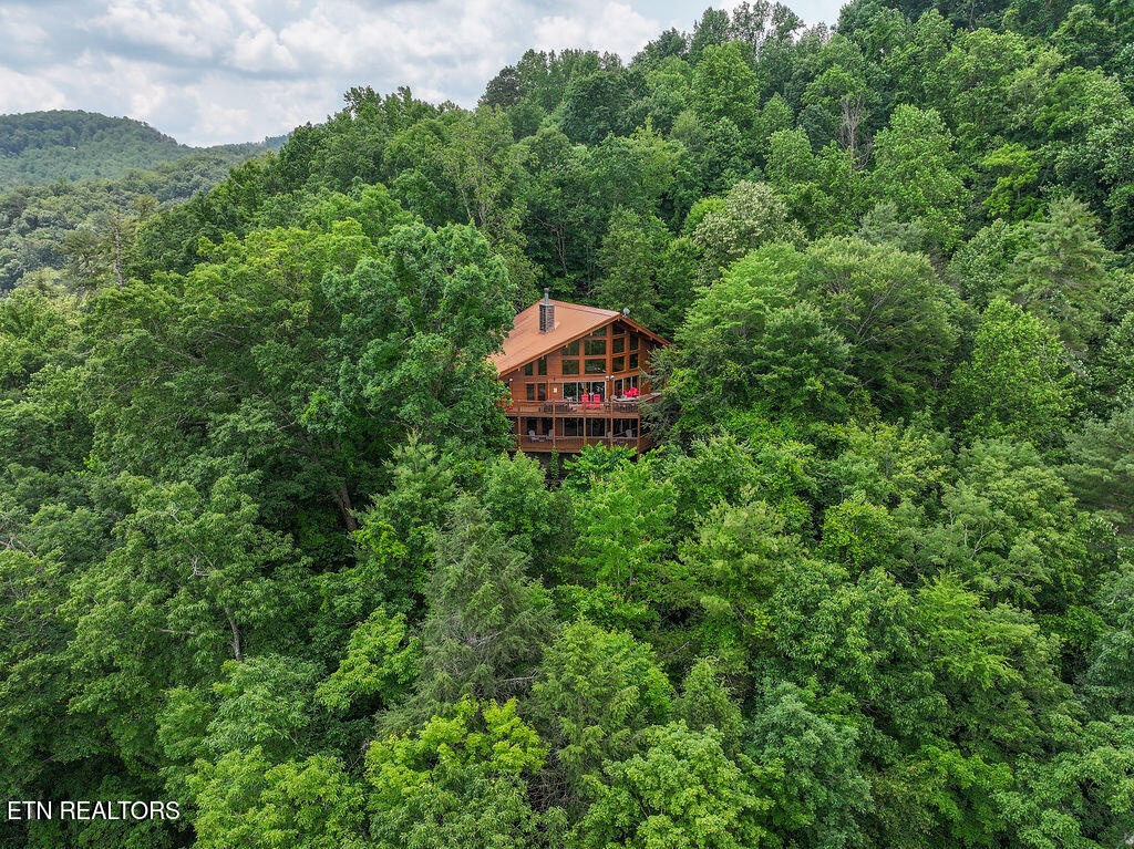 2420 Sunset Road Sevierville TN 37862