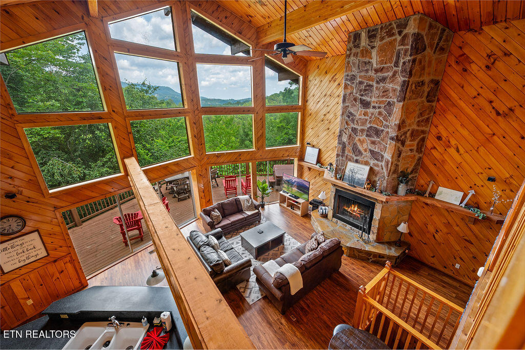 2420 Sunset Road Sevierville TN 37862