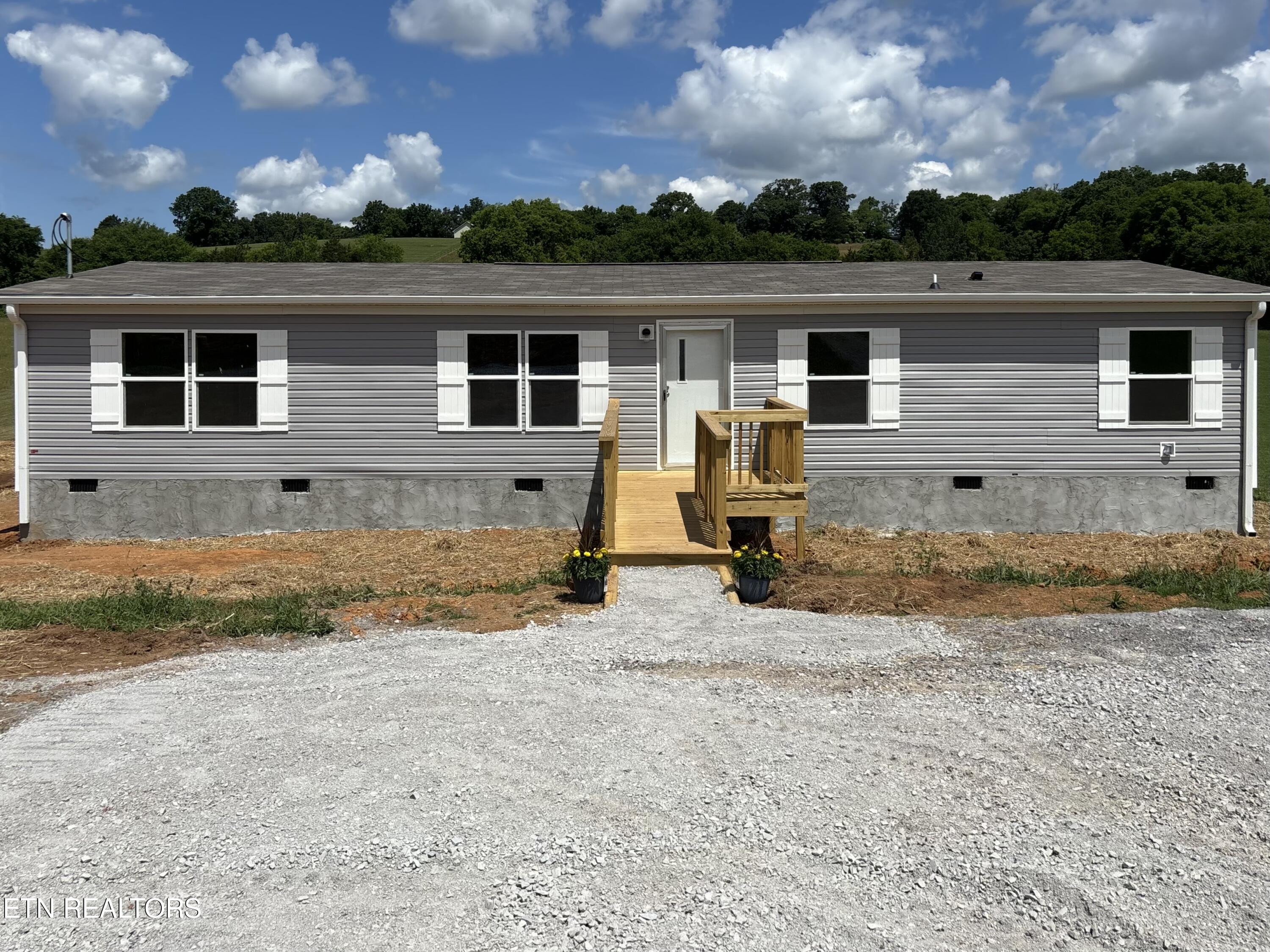 281 Thompson Road Madisonville TN 37354
