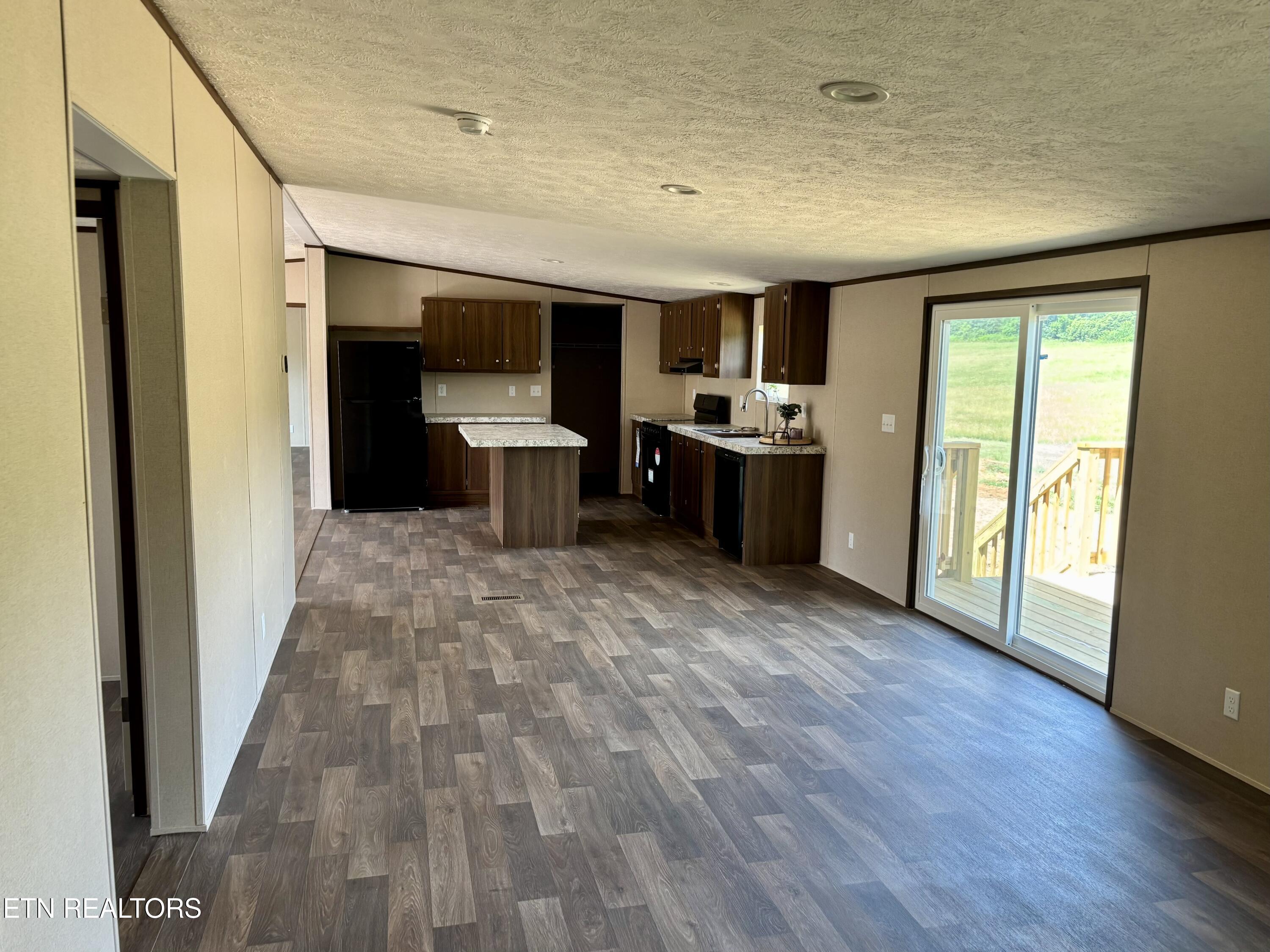 281 Thompson Road Madisonville TN 37354
