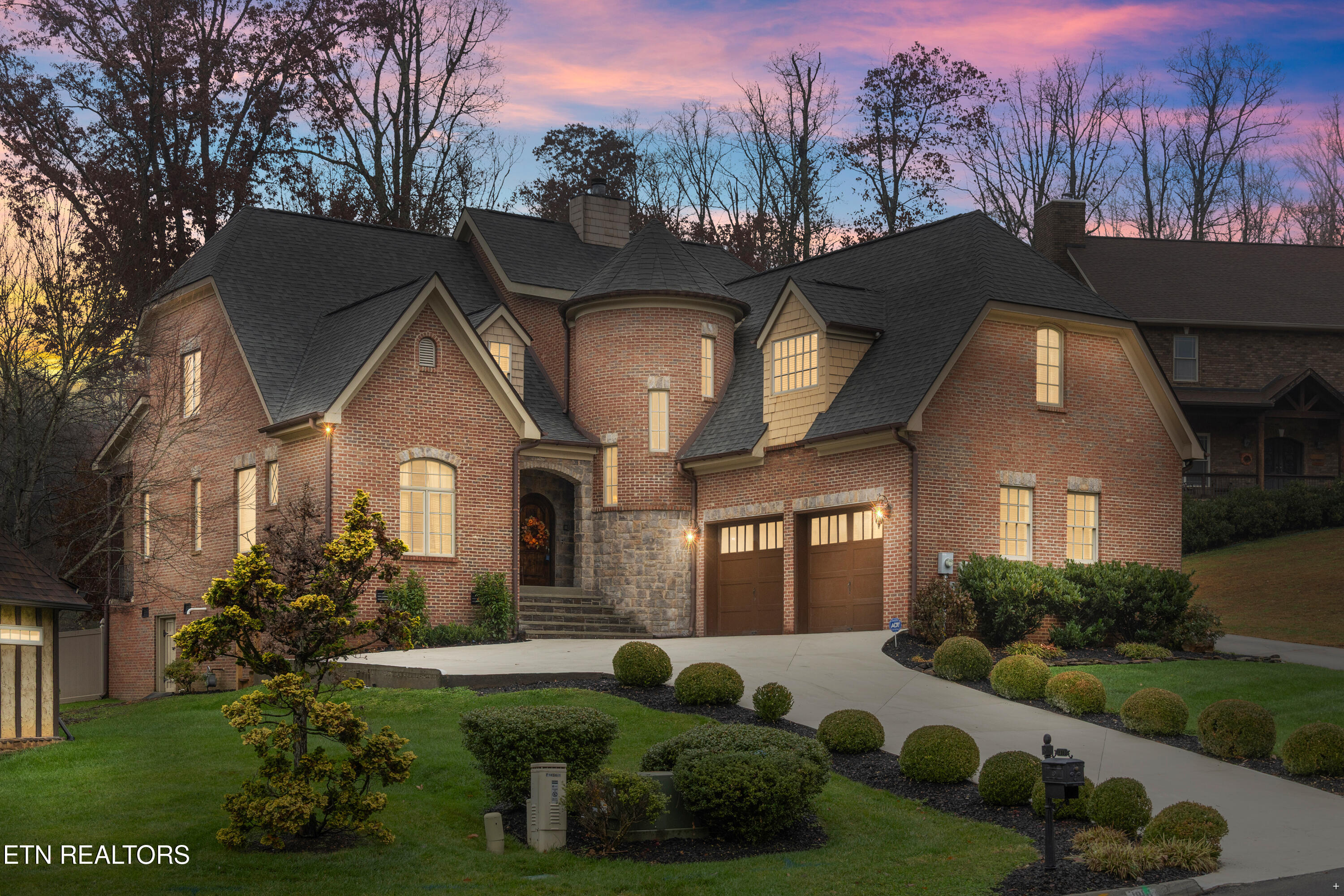 Knoxville TN, 1818 Calgary Falls Lane