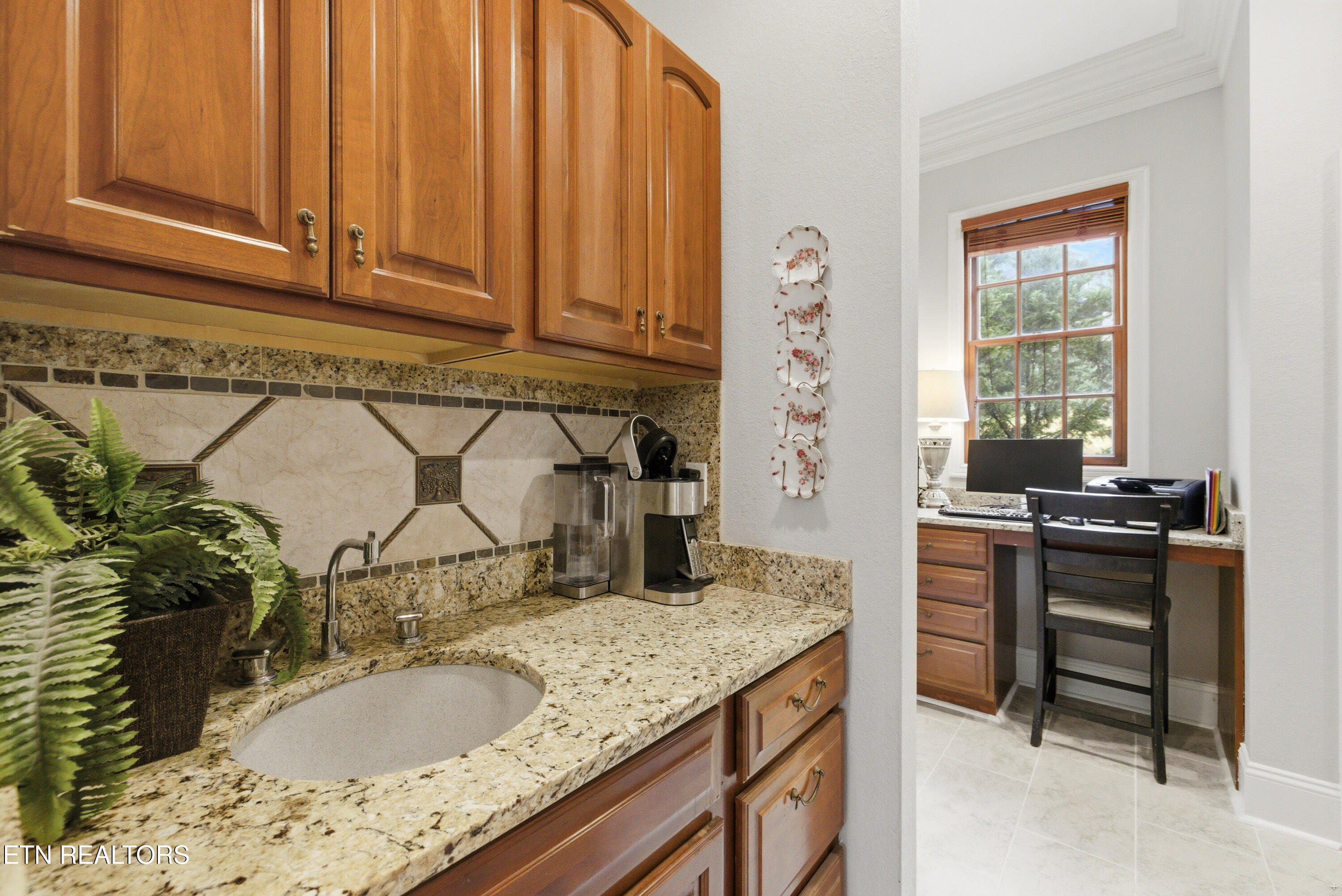 1818 Calgary Falls Lane Knoxville TN 37931