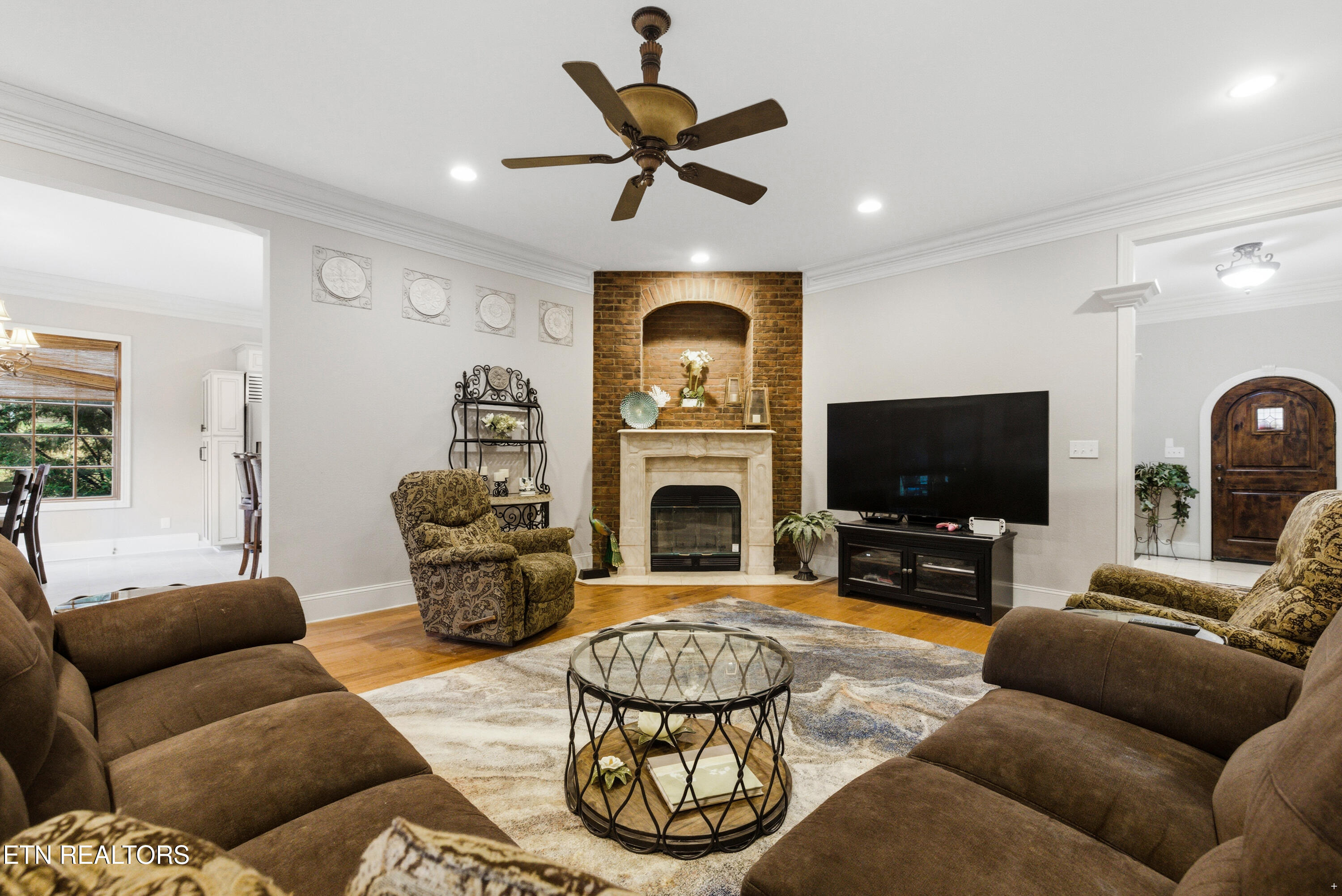 1818 Calgary Falls Lane Knoxville TN 37931