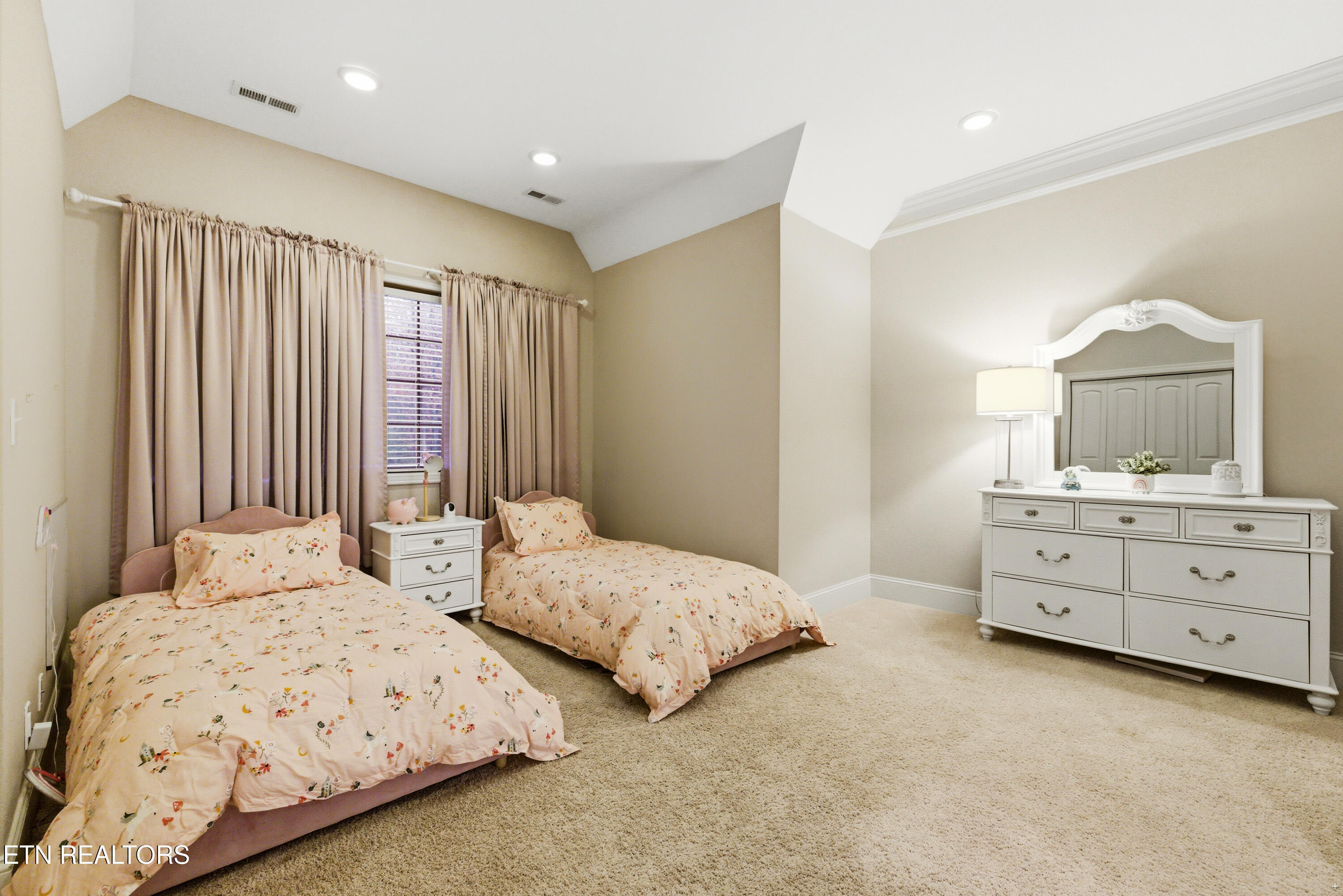 1818 Calgary Falls Lane Knoxville TN 37931