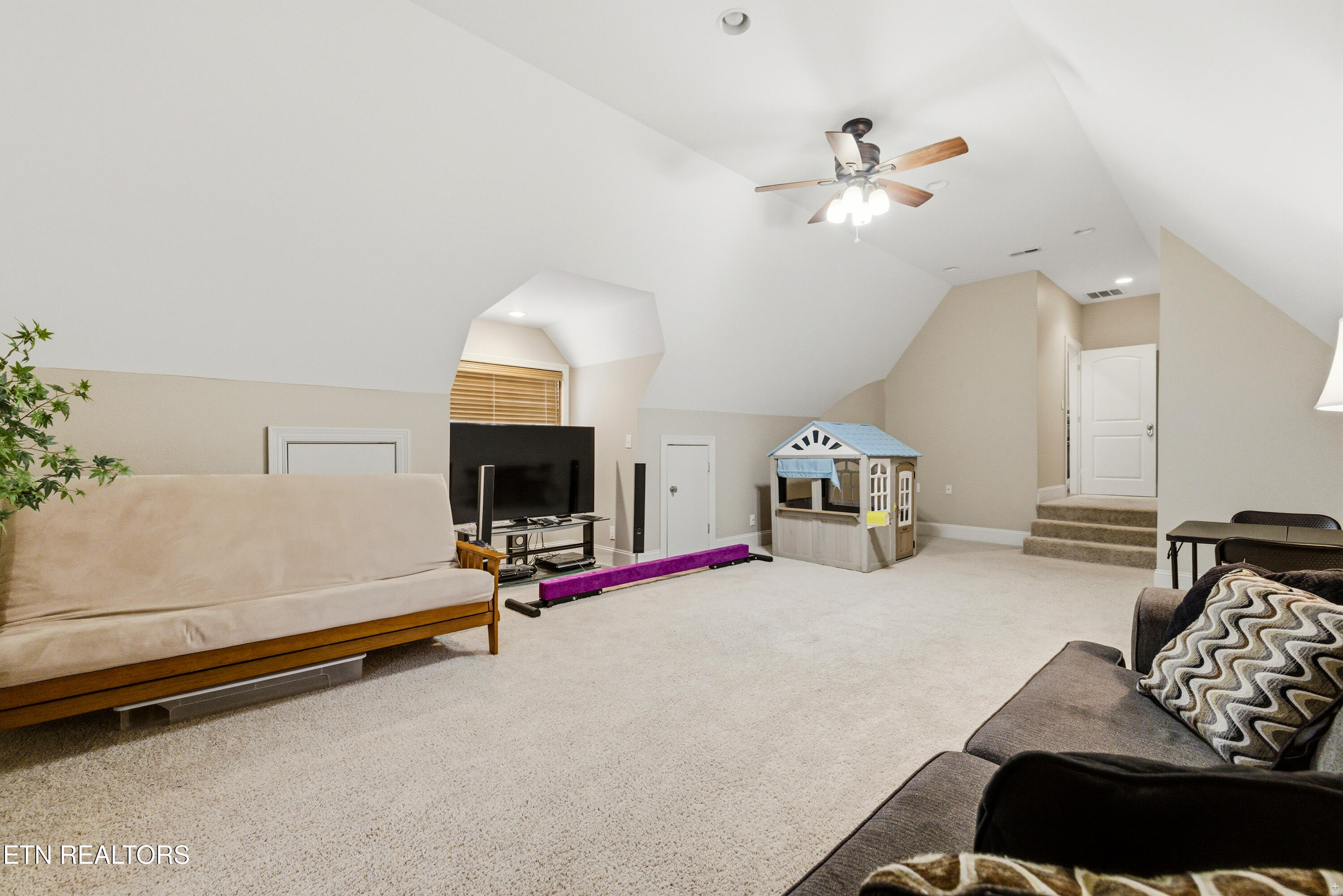 1818 Calgary Falls Lane Knoxville TN 37931