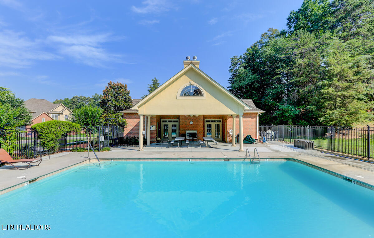 1818 Calgary Falls Lane Knoxville TN 37931