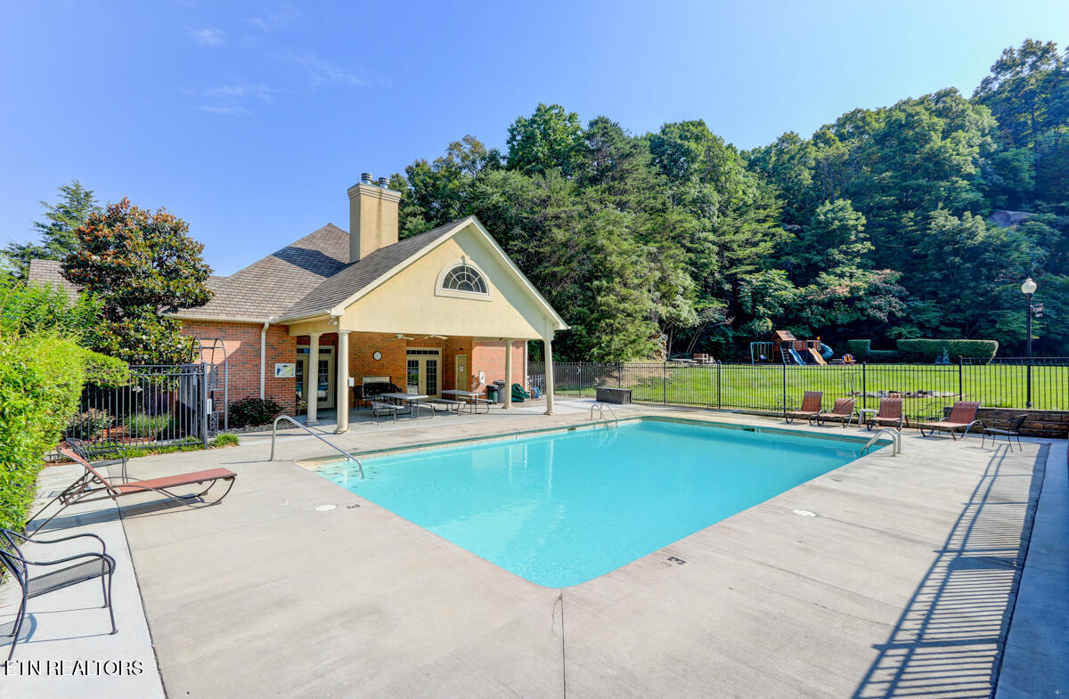 1818 Calgary Falls Lane Knoxville TN 37931