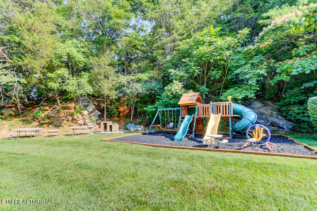 1818 Calgary Falls Lane Knoxville TN 37931