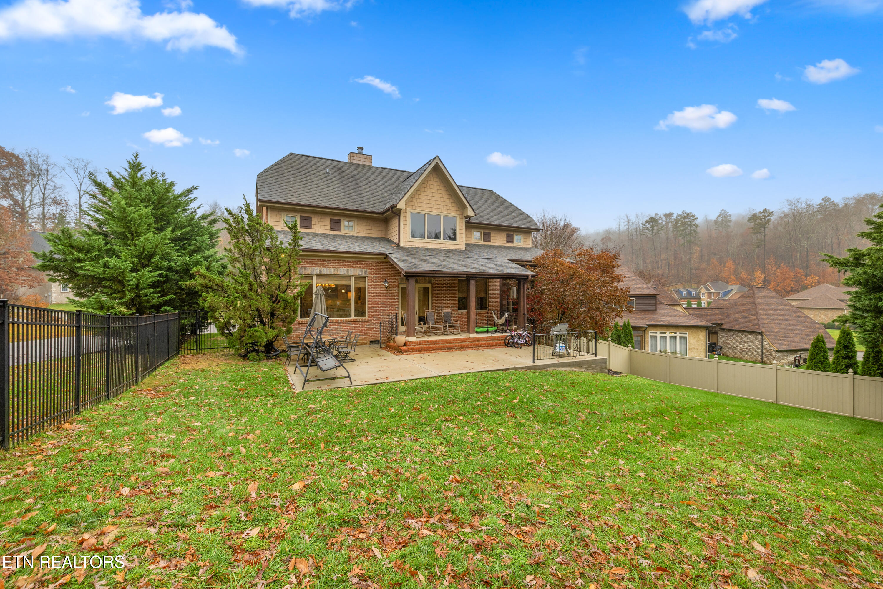 1818 Calgary Falls Lane Knoxville TN 37931