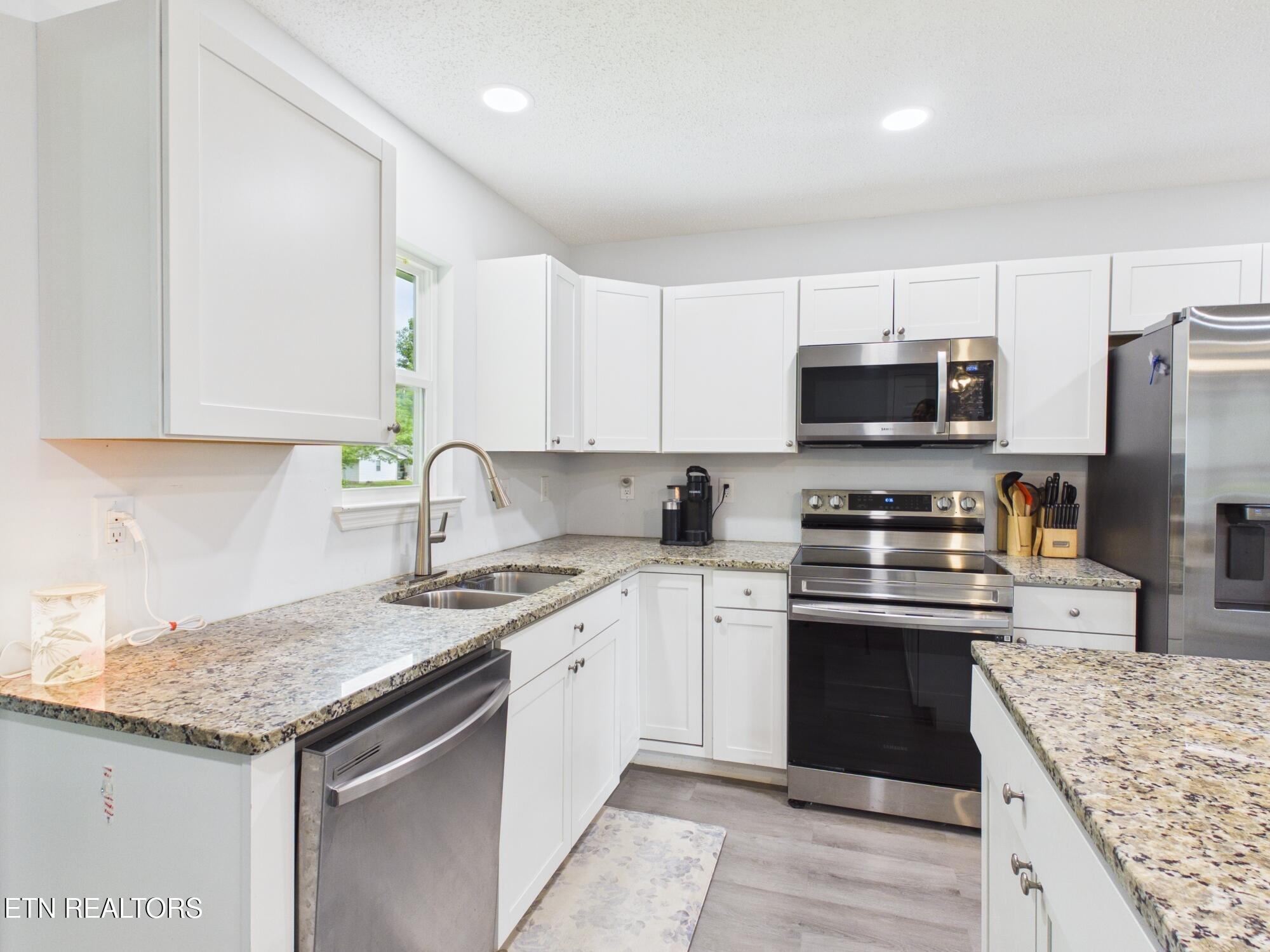 181 Spring Street Spring City TN 37381