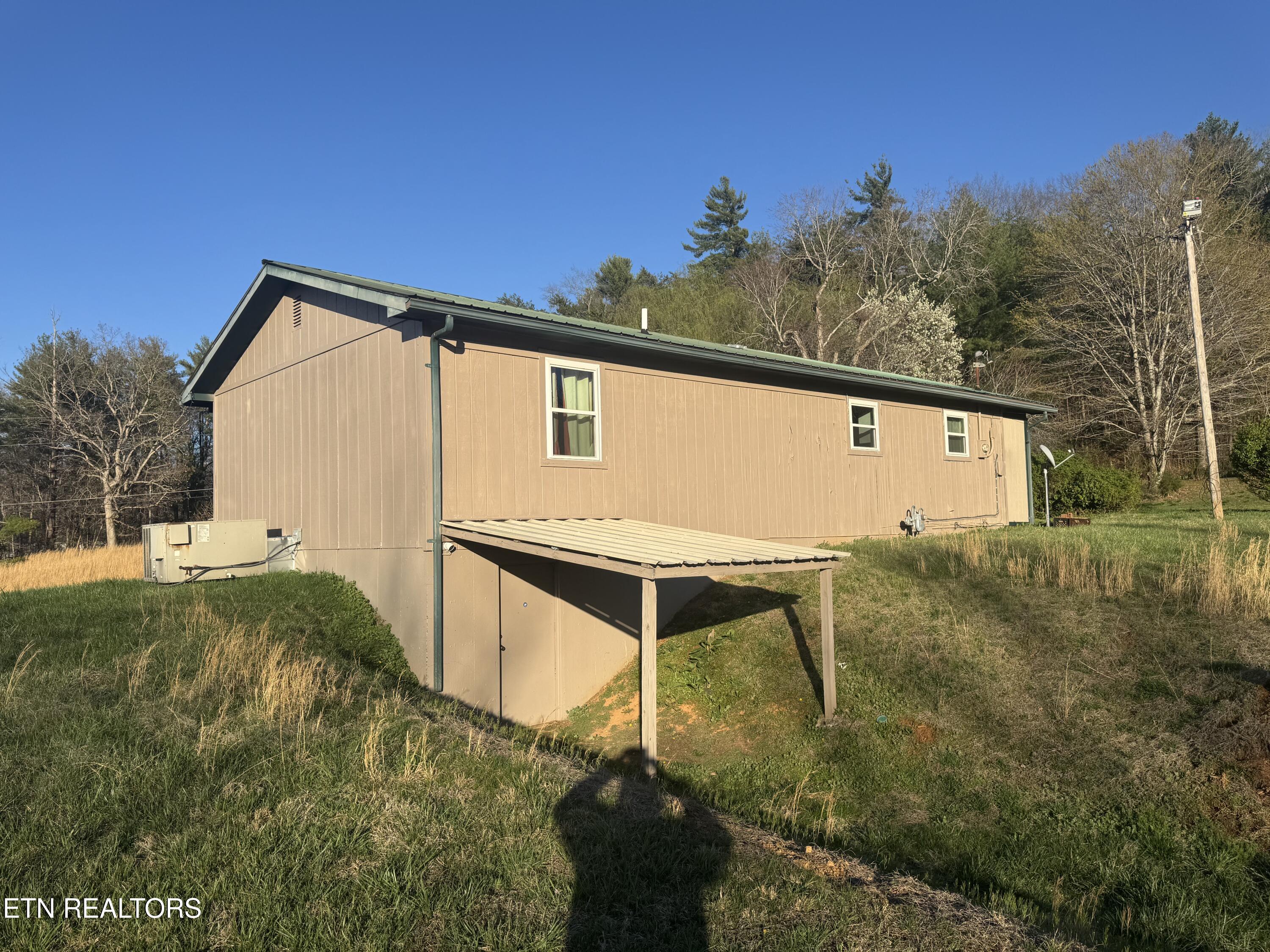 318 Ped Road Winfield TN 37892