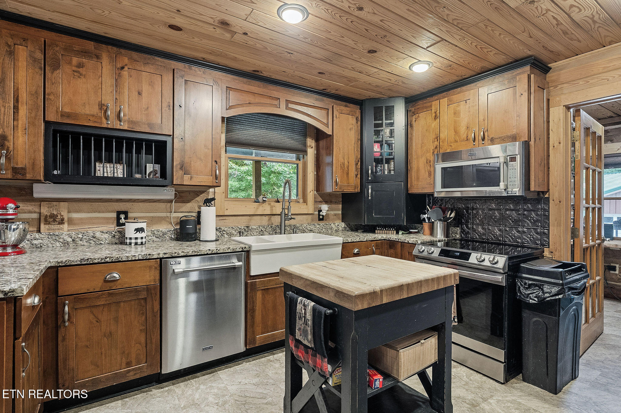 137 Allens Way Crossville TN 38572